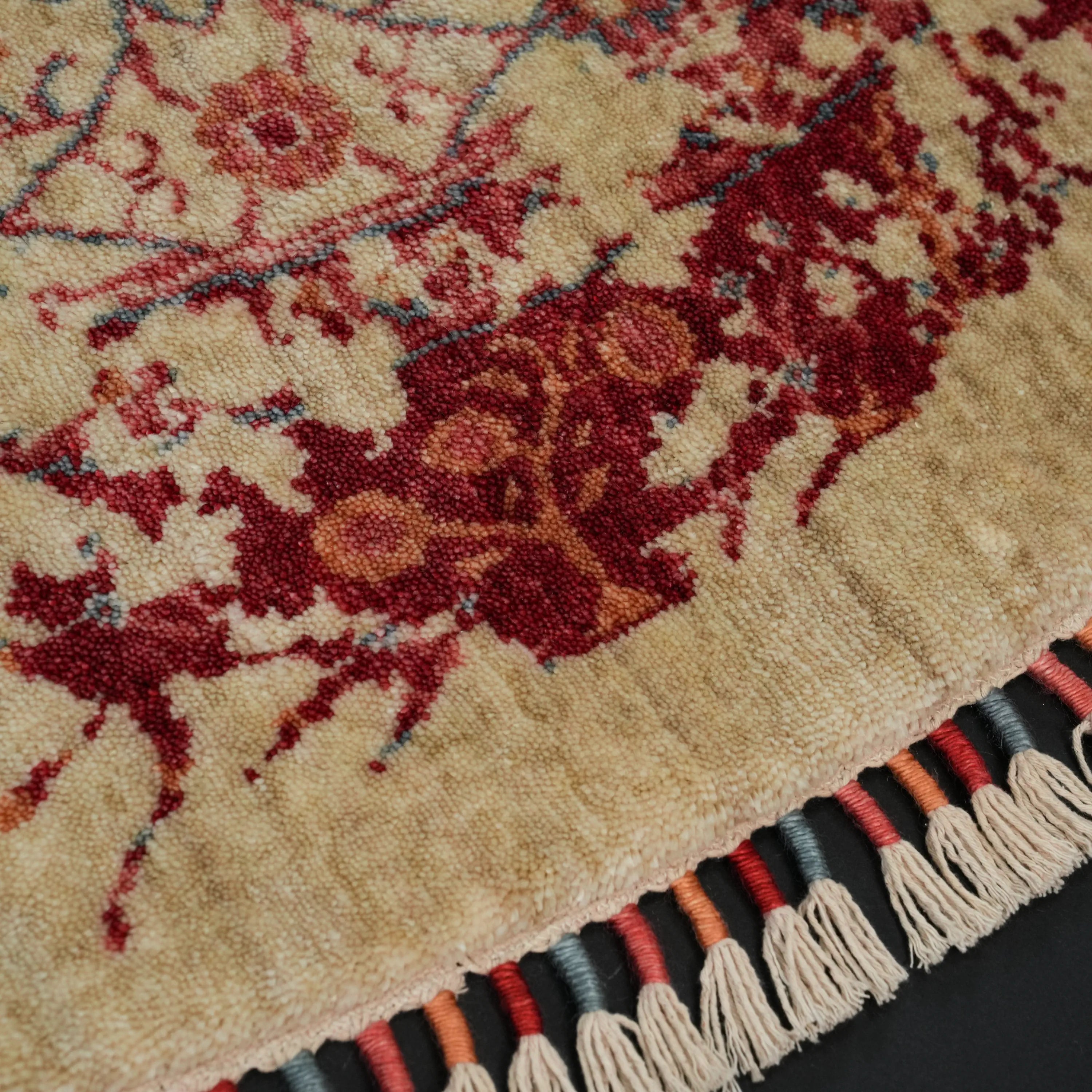 Zade Serisi Vintage Desenli Krem Tezgah Dokuma Doğal Yuvarlak Halı