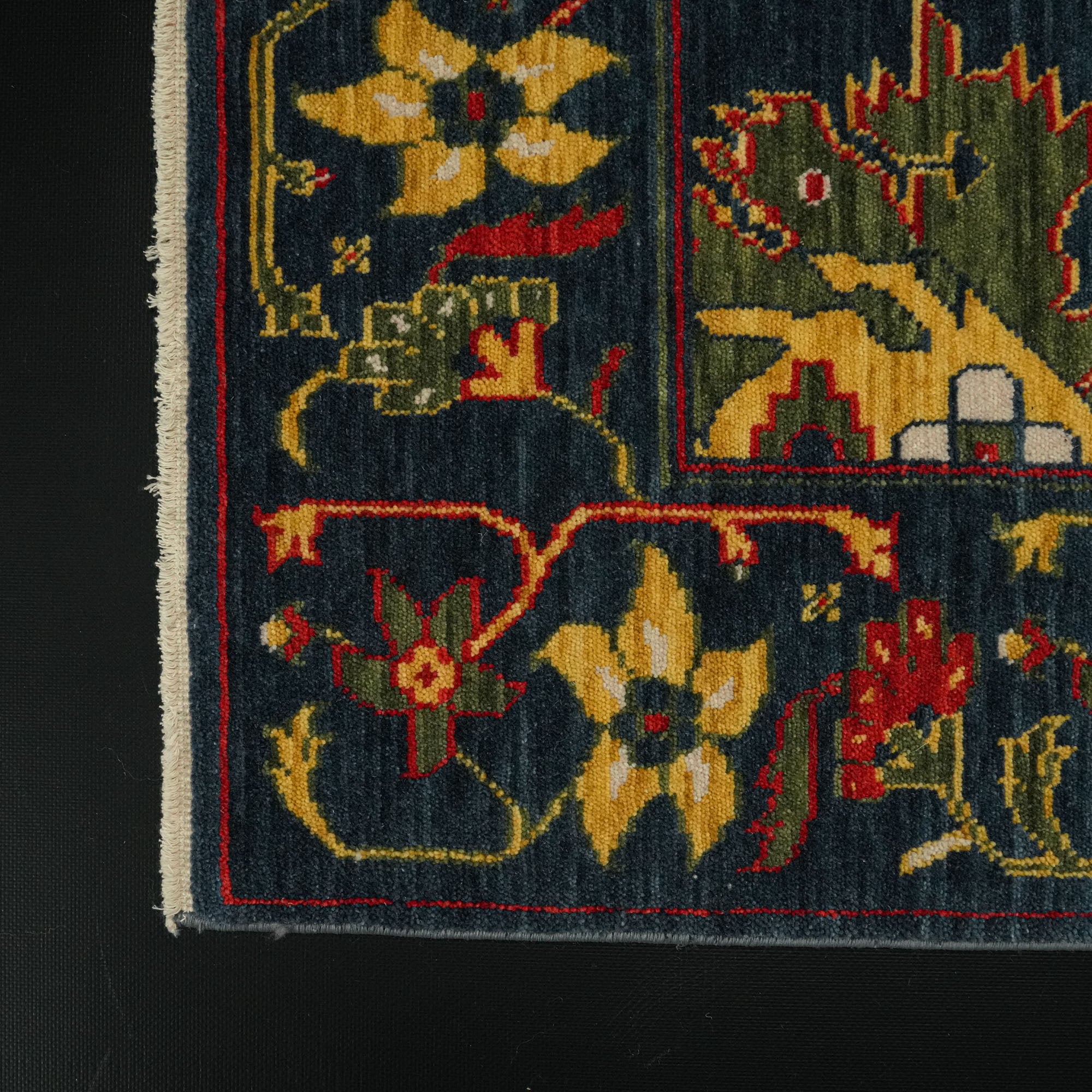 Zara Serisi Anadolu Desenli Lacivert Yün Tezgah Dokuma Halı