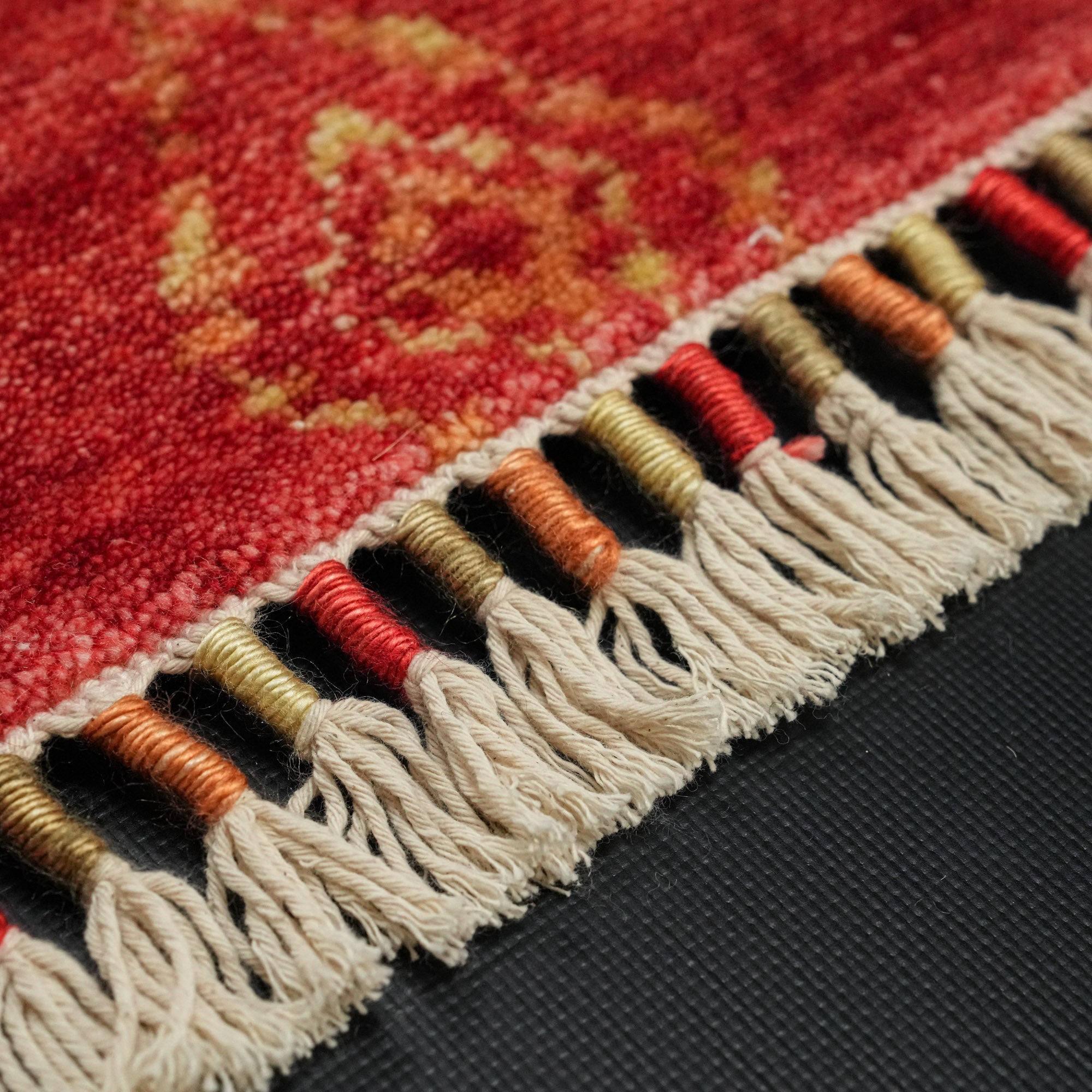 Zara Series Scandinavian Patterned Red Bamboo Special Countertop Carpet