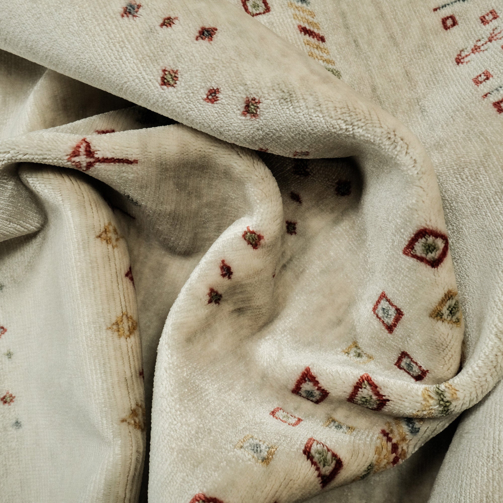 Zara Anatolian Design Machine Woven Carpet