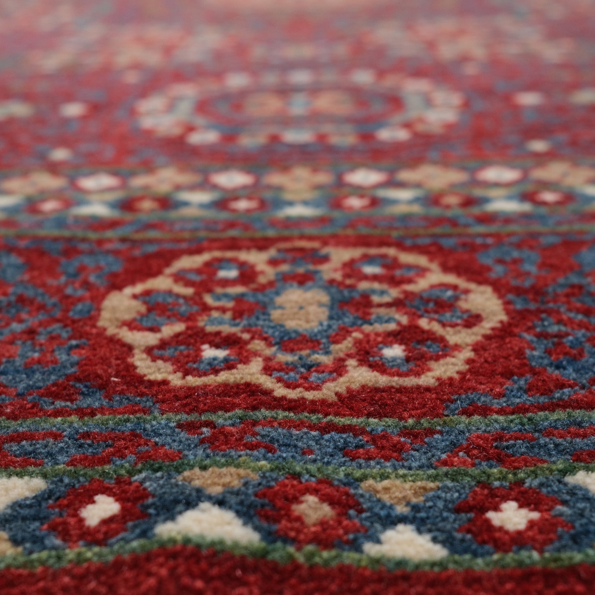 Zara Serisi Memlük Desenli Kırmızı Yün Halı