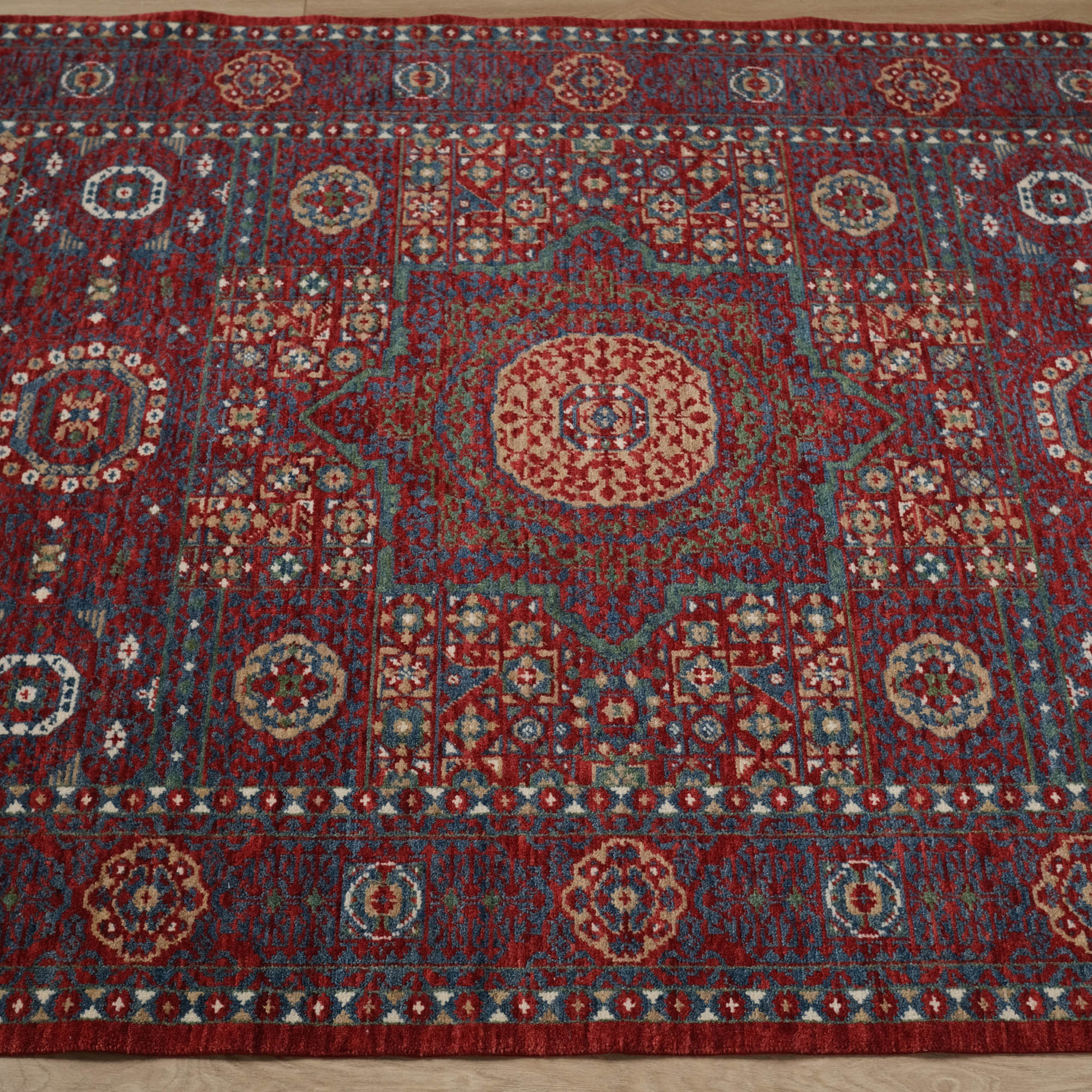 Zara Serisi Memlük Desenli Kırmızı Yün Halı