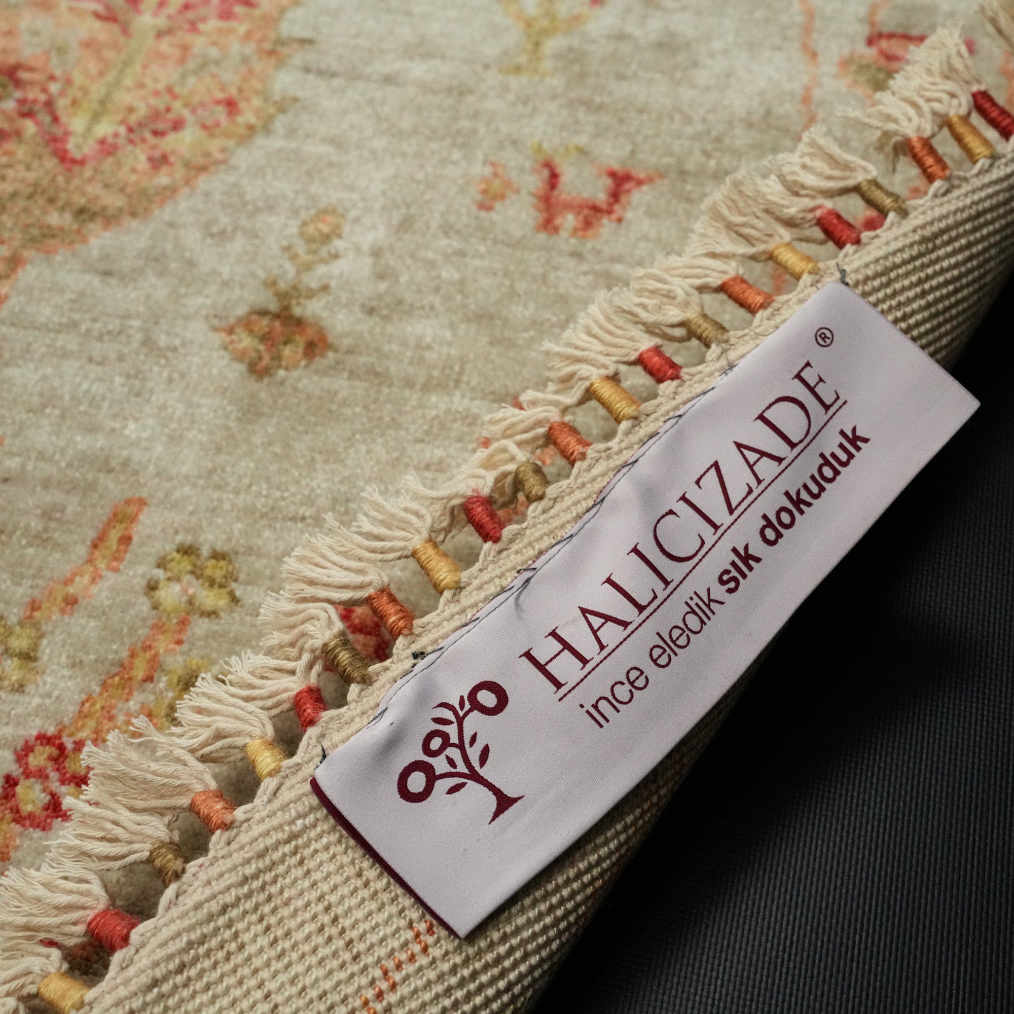 Zara Series Authentic Pattern Cream Counter Woven Rug