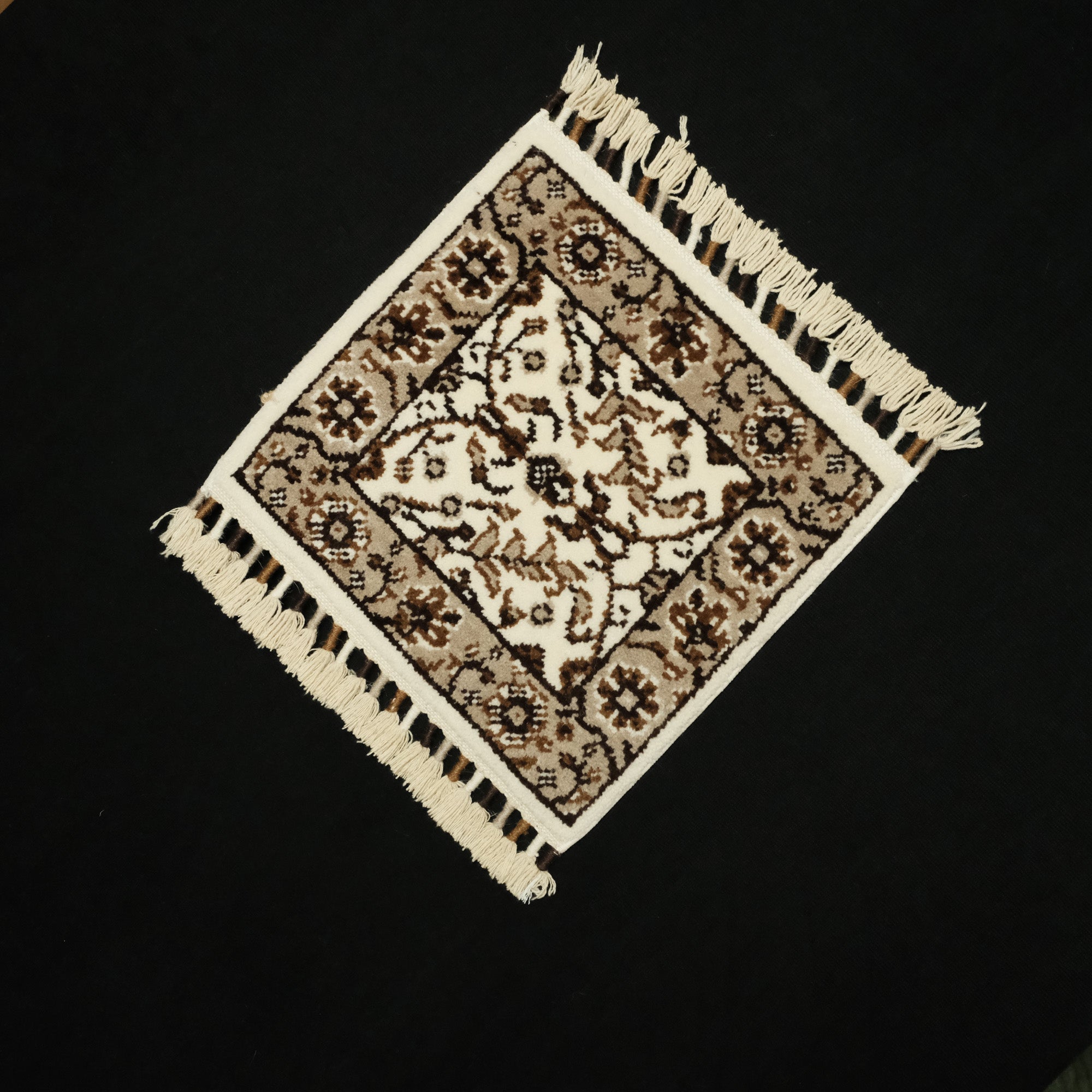 Zara Serisi Anadolu Desenli Tezgah Dokuma Halı