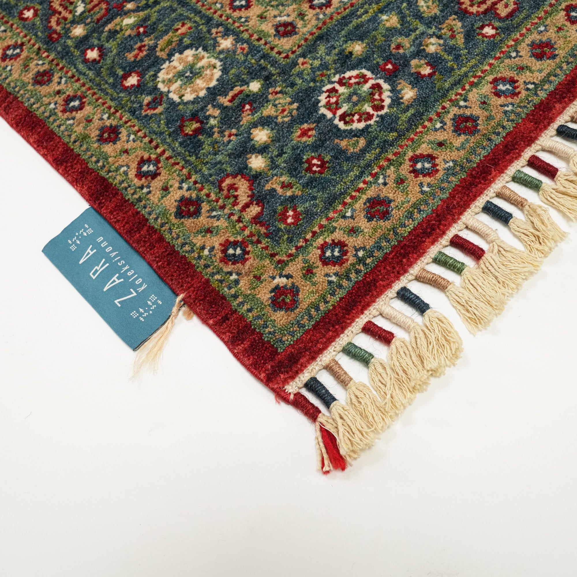 Zara Serisi Uşak Desenli Tezgah Dokuma Halı