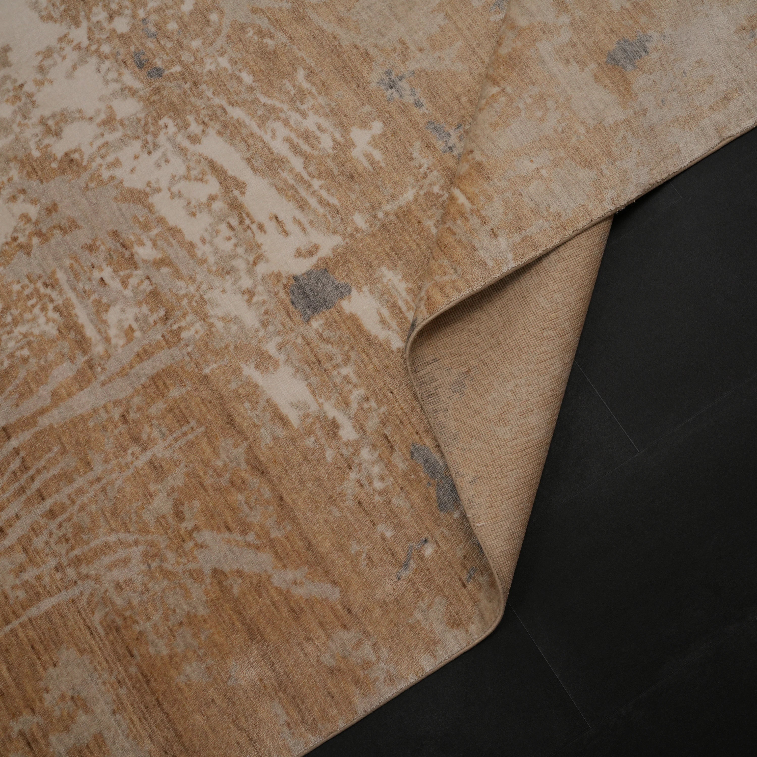 Zima Serisi Soyut Desenli Bej Doğal Tencel Tezgah Dokuma Halı