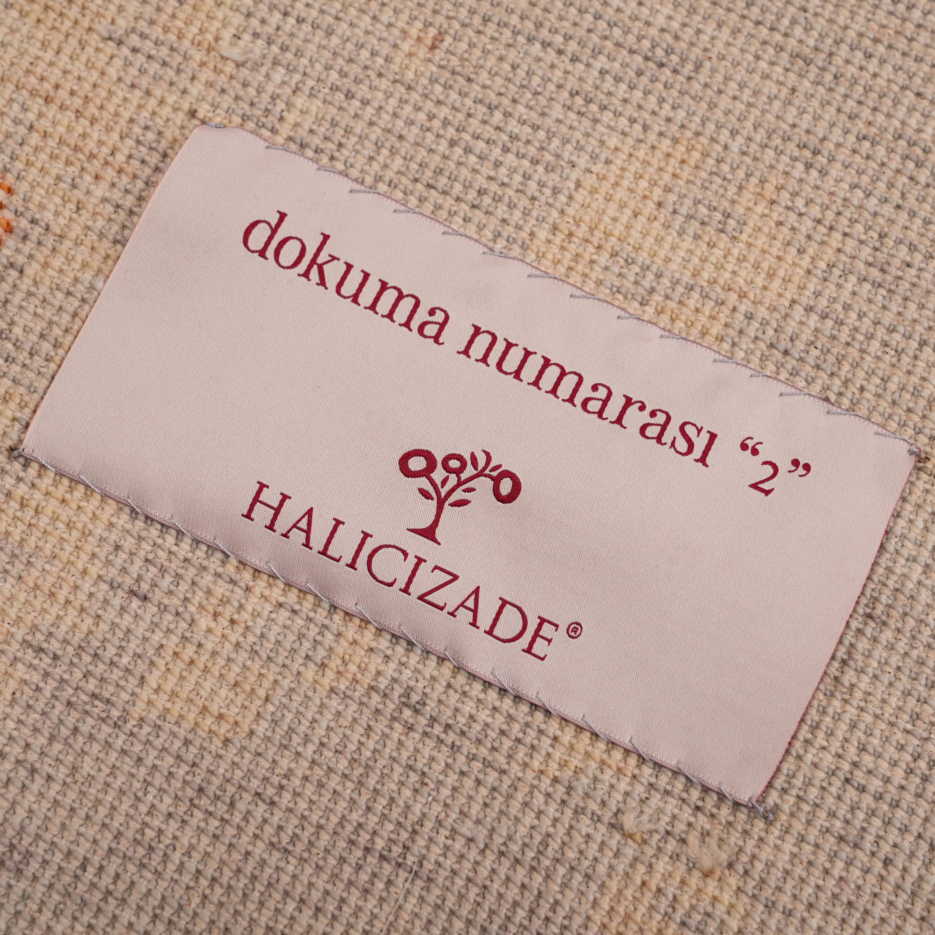 Zima Serisi Soyut Desenli Gri Doğal Tezgah Dokuma Halı