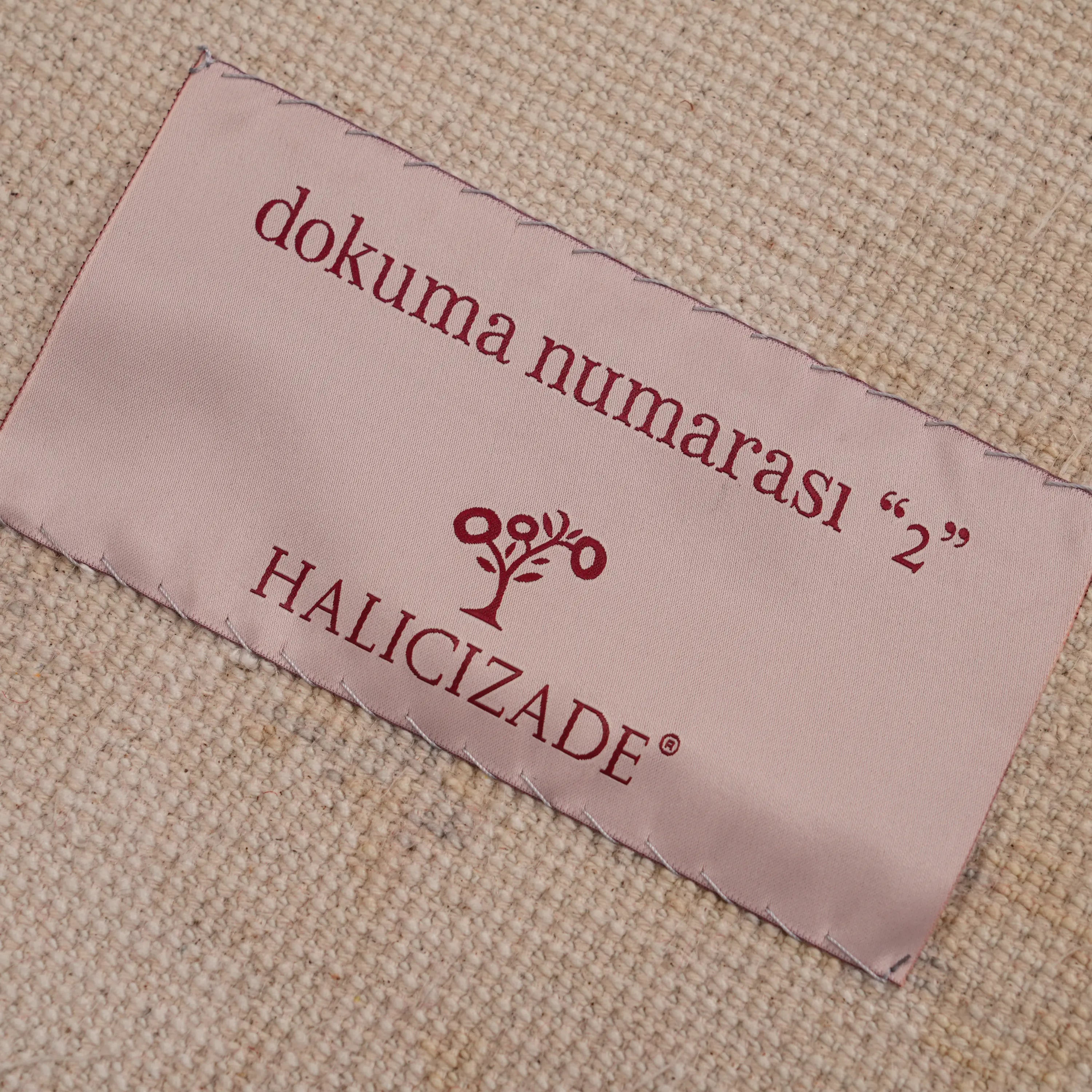 Zima Serisi Soyut Desenli Krem Doğal Tezgah Dokuma Halı