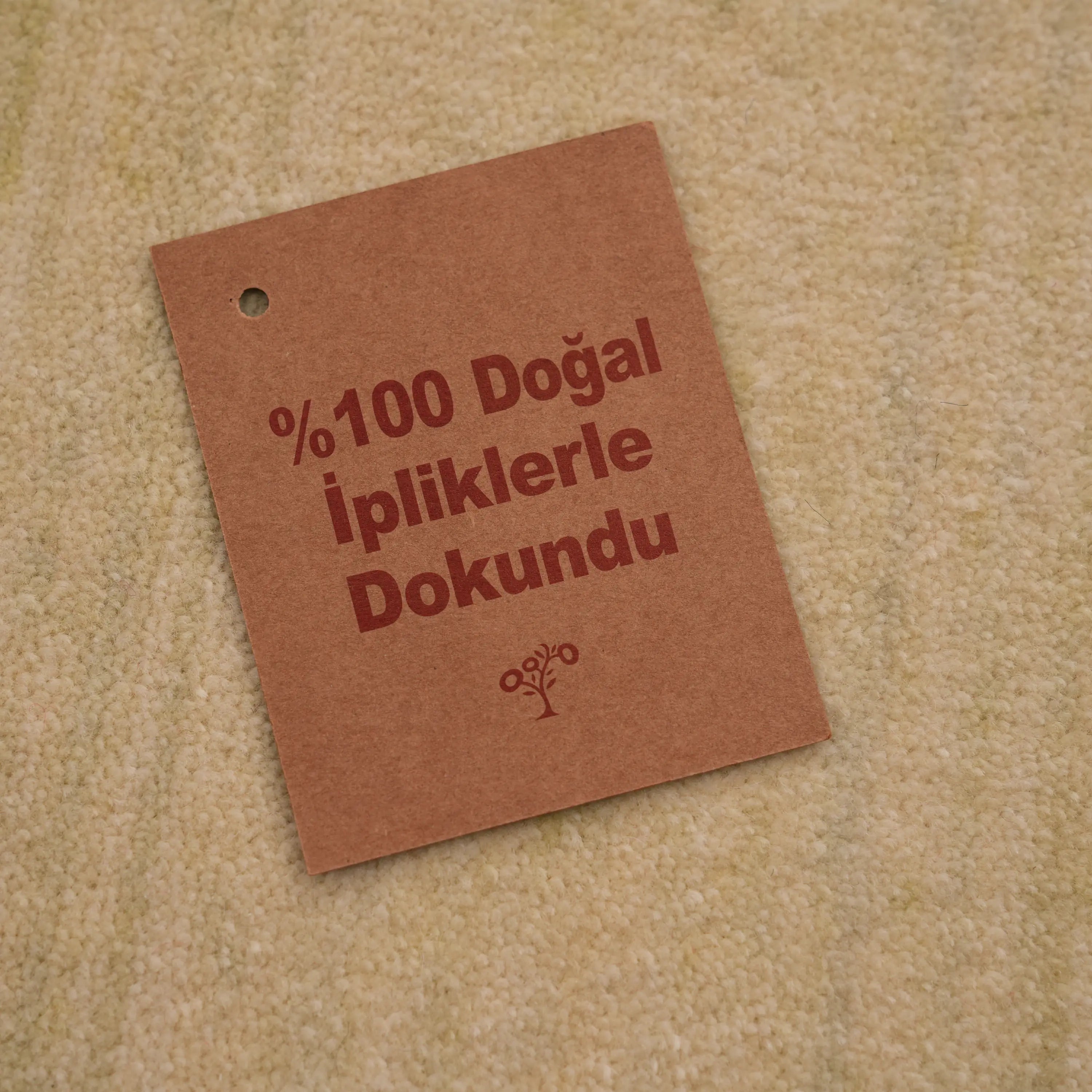 Zima Serisi Soyut Desenli Krem Tezgah Dokuma Doğal Halı