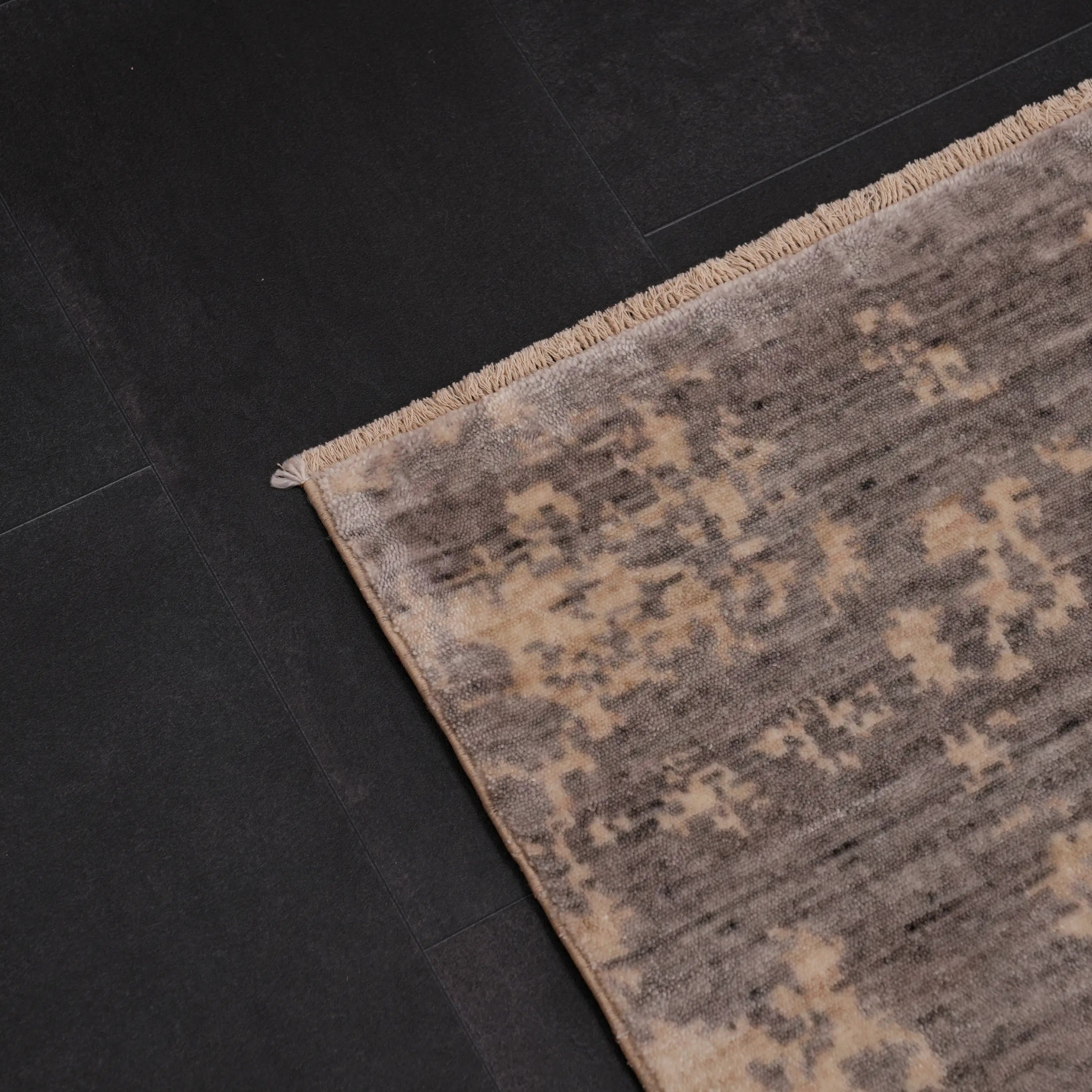 Zima Series Abstract Patterned Cream Loom-Woven Natural Rug