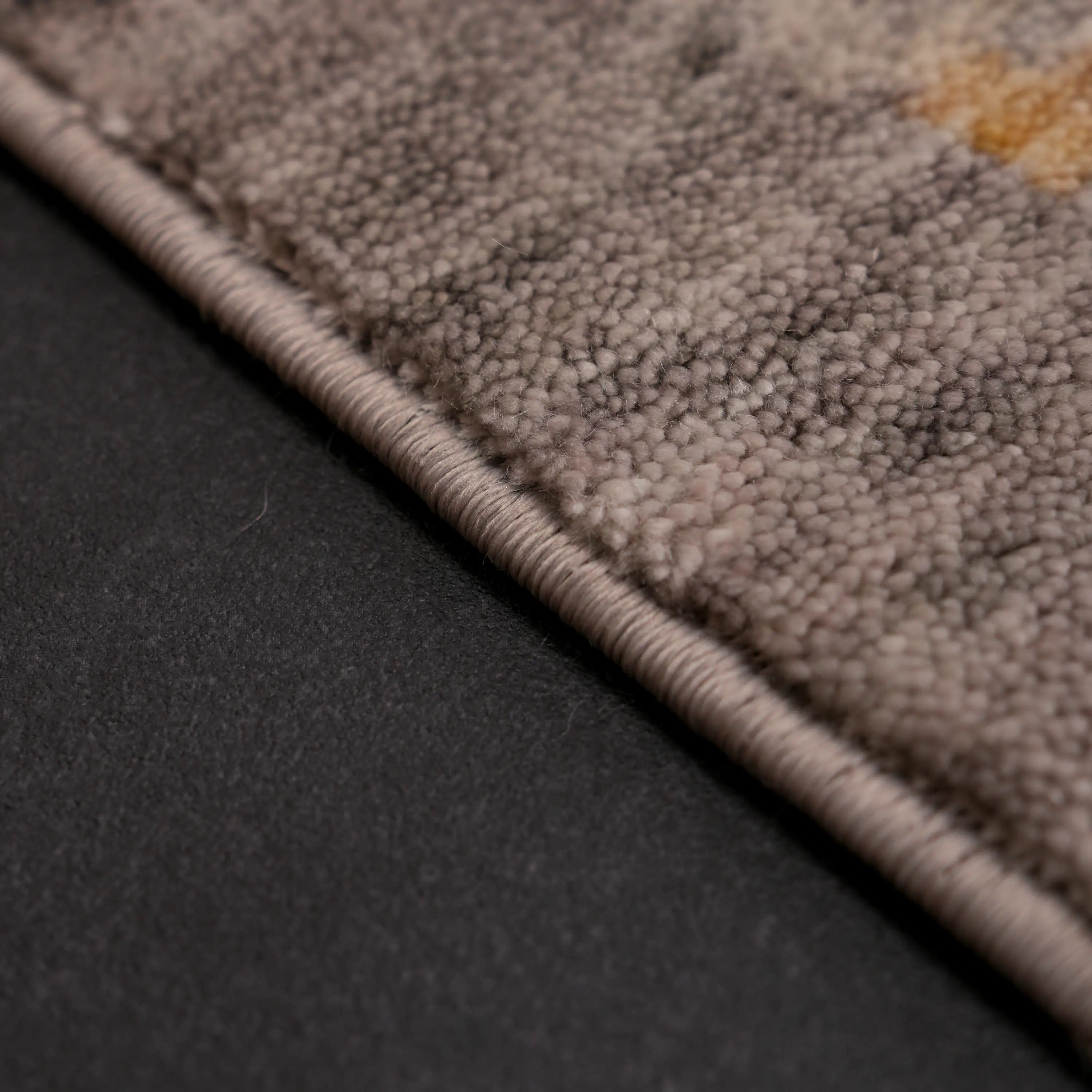 Zima Series Abstract Patterned Cream Loom-Woven Natural Rug