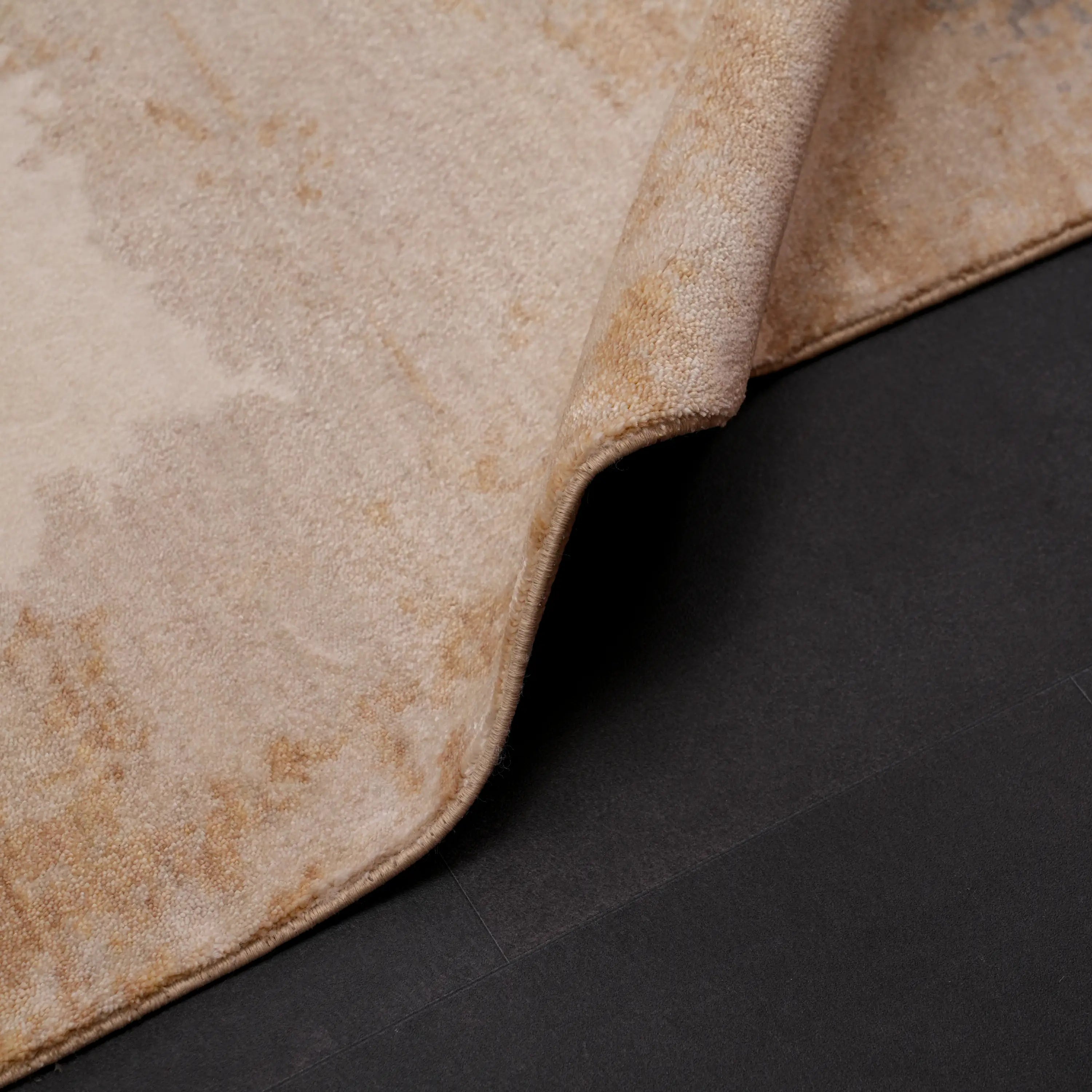 Zima Serisi Soyut Desenli Krem Tezgah Dokuma Doğal Halı