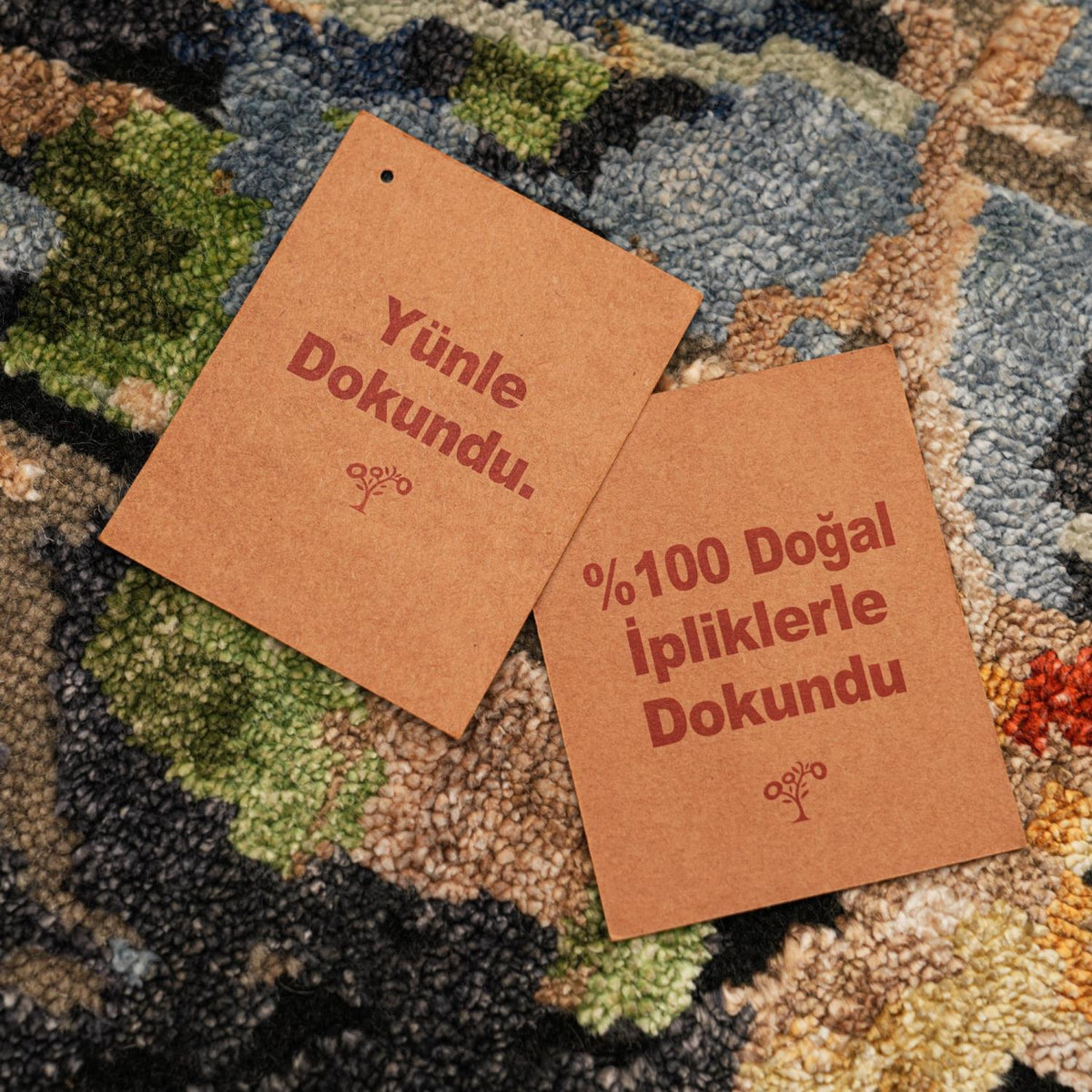 Aren Serisi El Dokuma Soyut Desenli Rengarenk Yün Halı