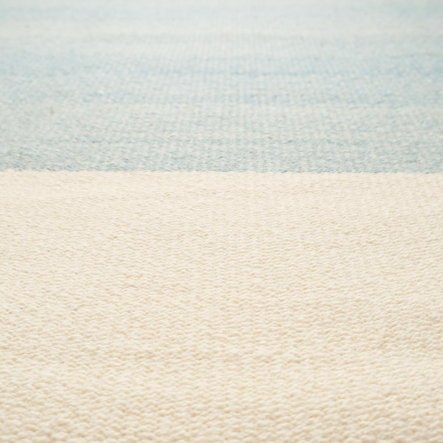 Çizgi Desenli Makine Dokuma Kilim