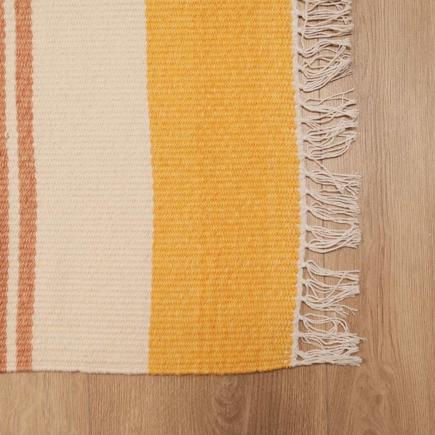 Çizgi Desenli Makine Dokuma Kilim