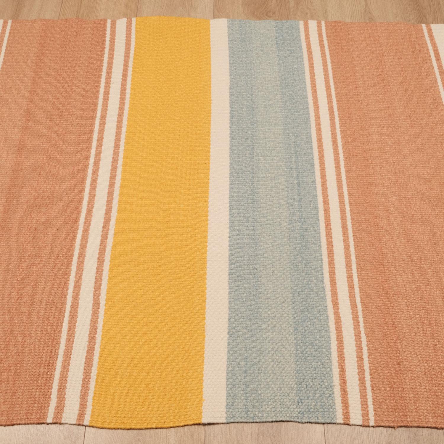 Çizgi Desenli Makine Dokuma Kilim