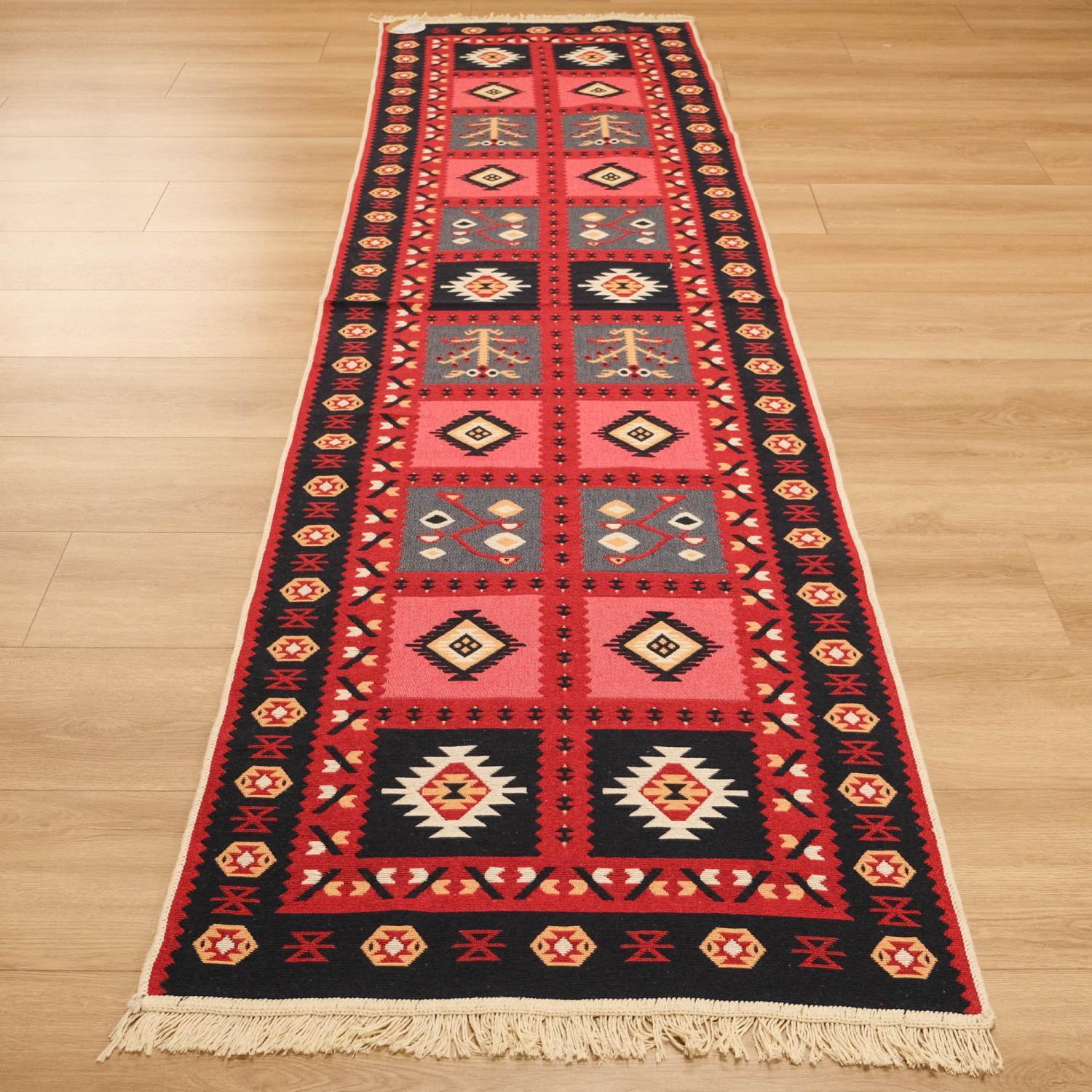 Kehribar Serisi Makine Dokuma Anadolu Desenli Kırmızı Kilim