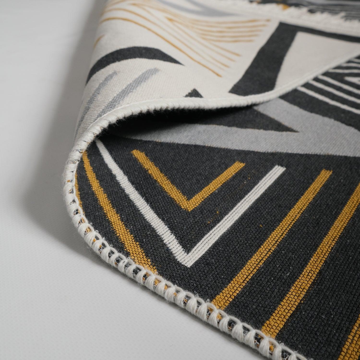 Kehribar Serisi Geometrik Desenli Makine Dokuma Genç Odası Kilim