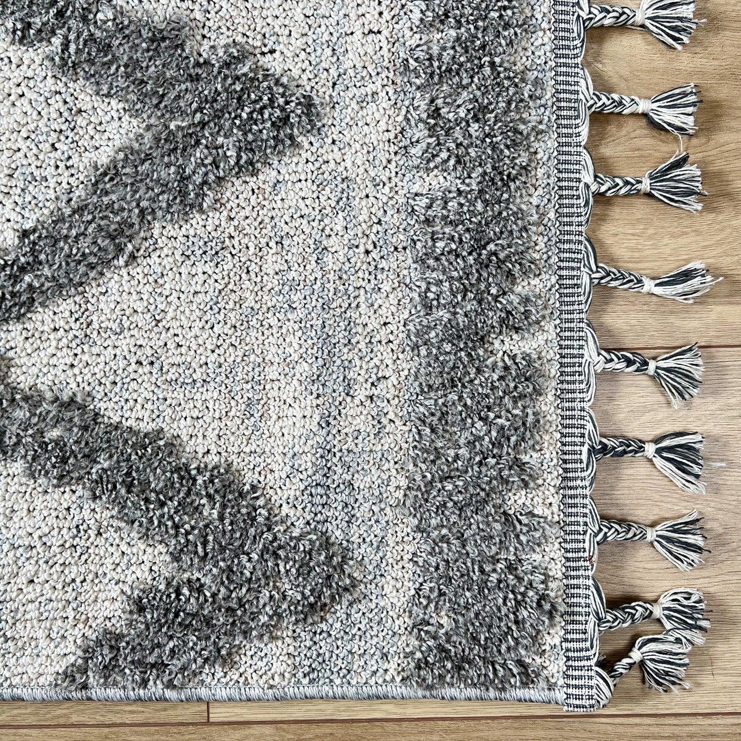 Sydney Serisi İskandinav Desenli Makine Dokuma Halı