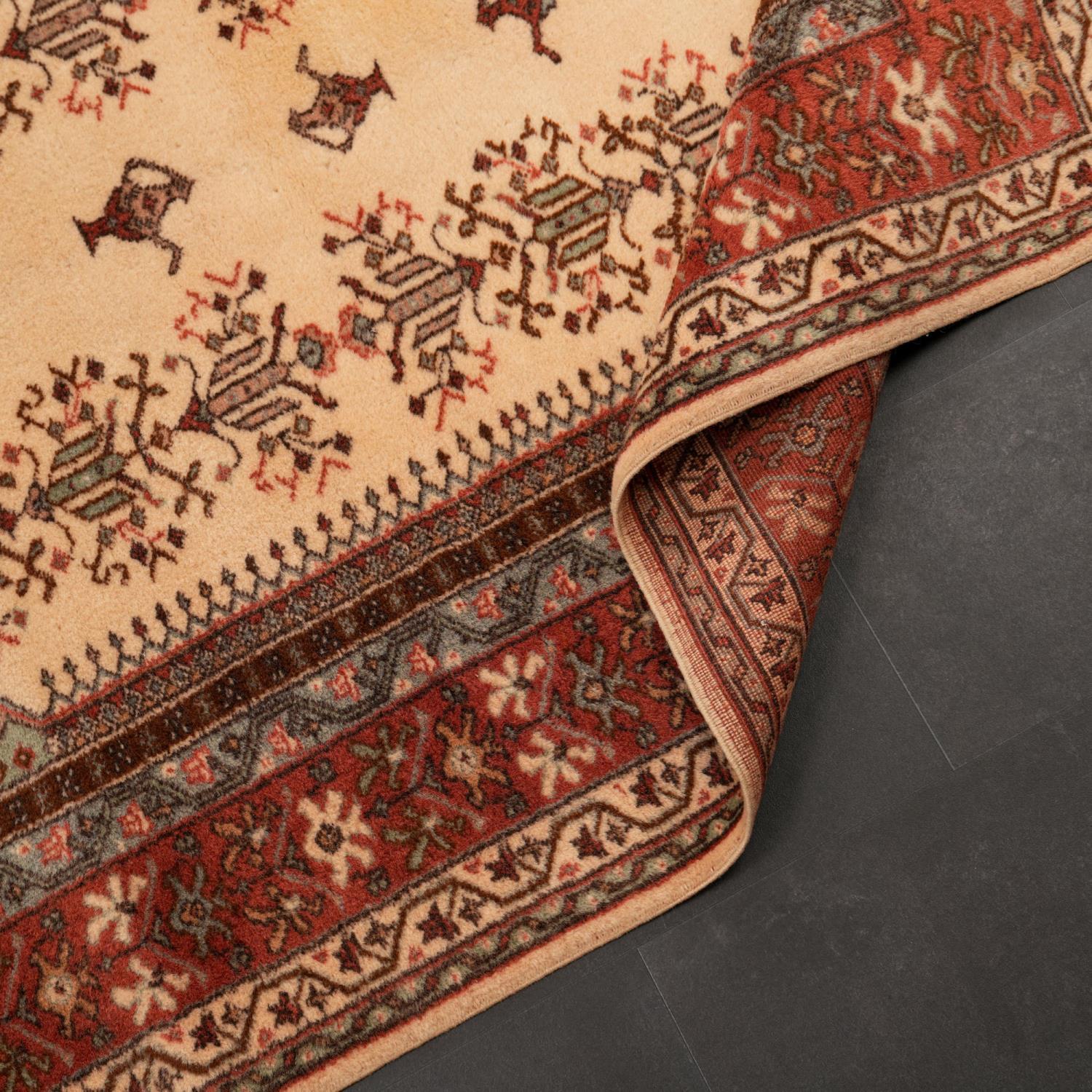 Handwoven Anatolian Patterned Cream Wool Kula Rug
