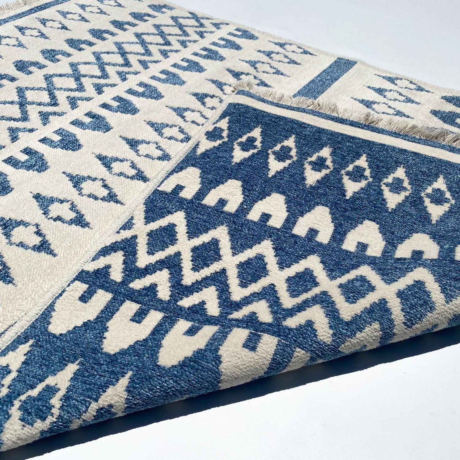 Geometrik Desenli Makine Dokuma Kilim