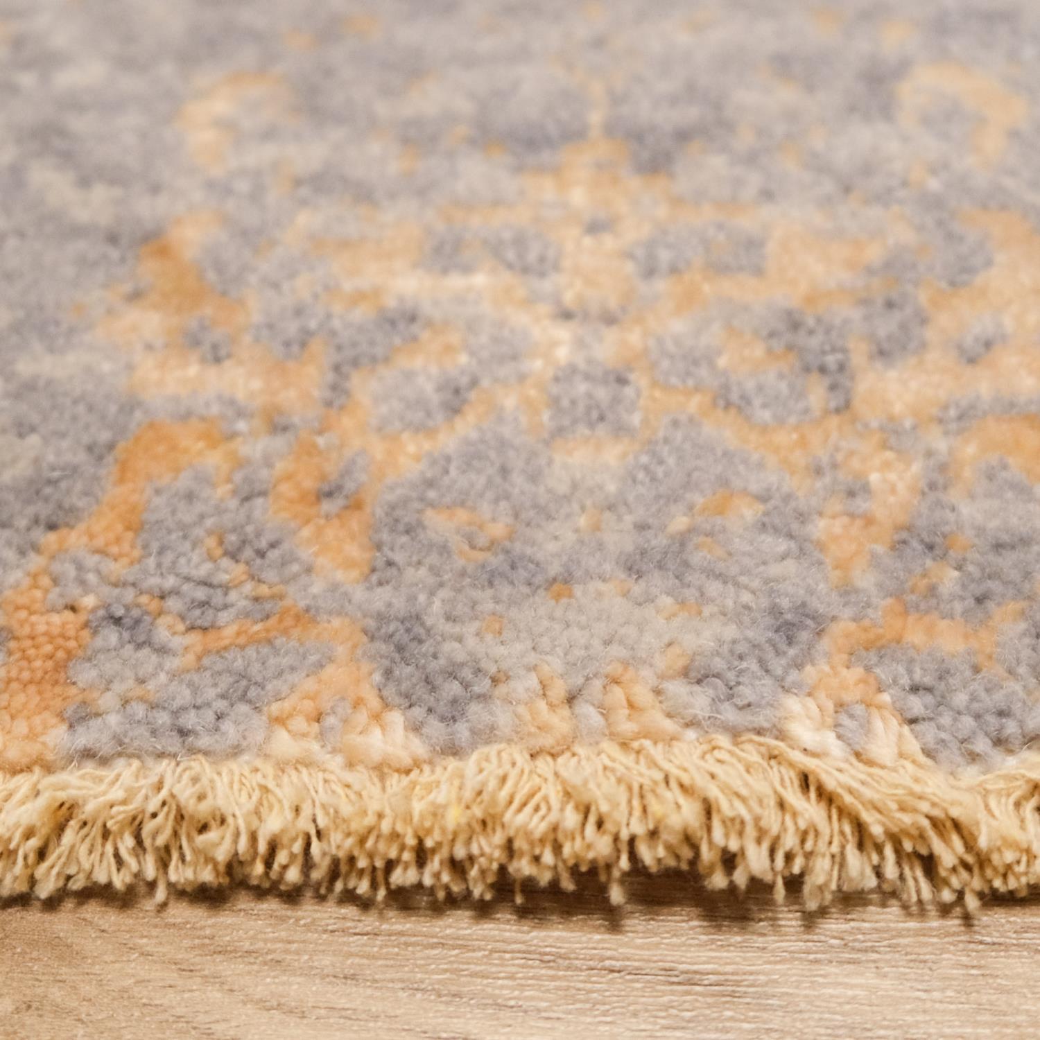 Heritage Series Abstract Patterned Machine Woven Carpet