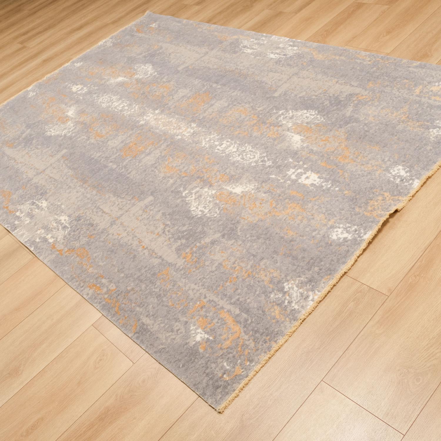 Heritage Series Abstract Patterned Machine Woven Carpet