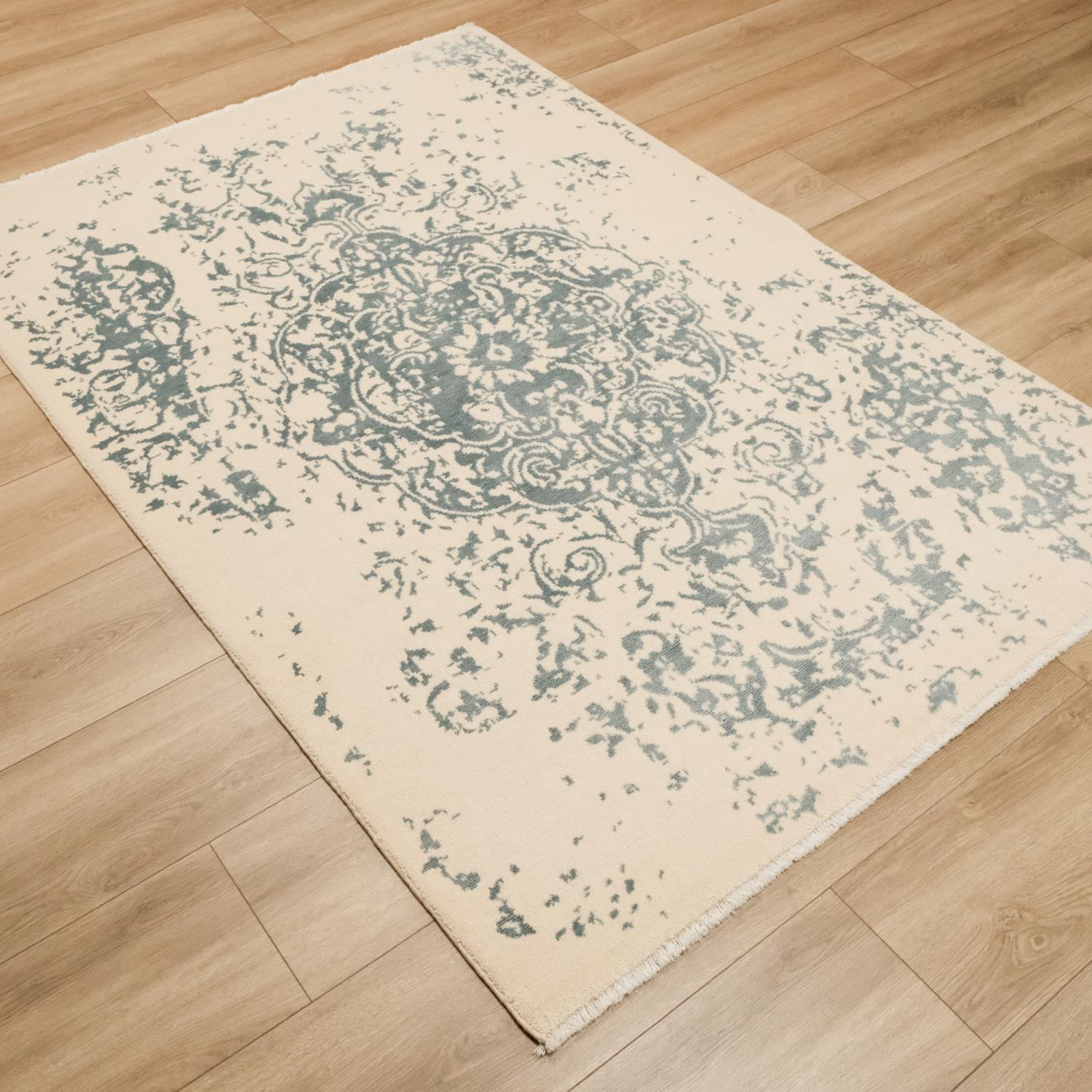 Heritage Series Vintage Patterned Machine Woven Carpet