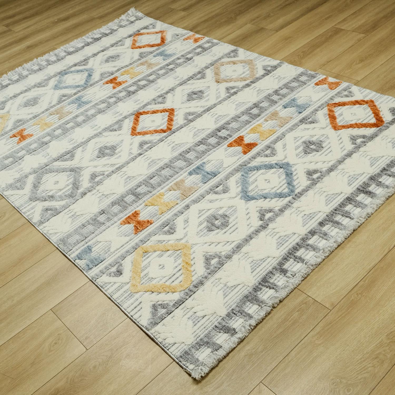 Scandinavian Patterned Machine Woven Carpet