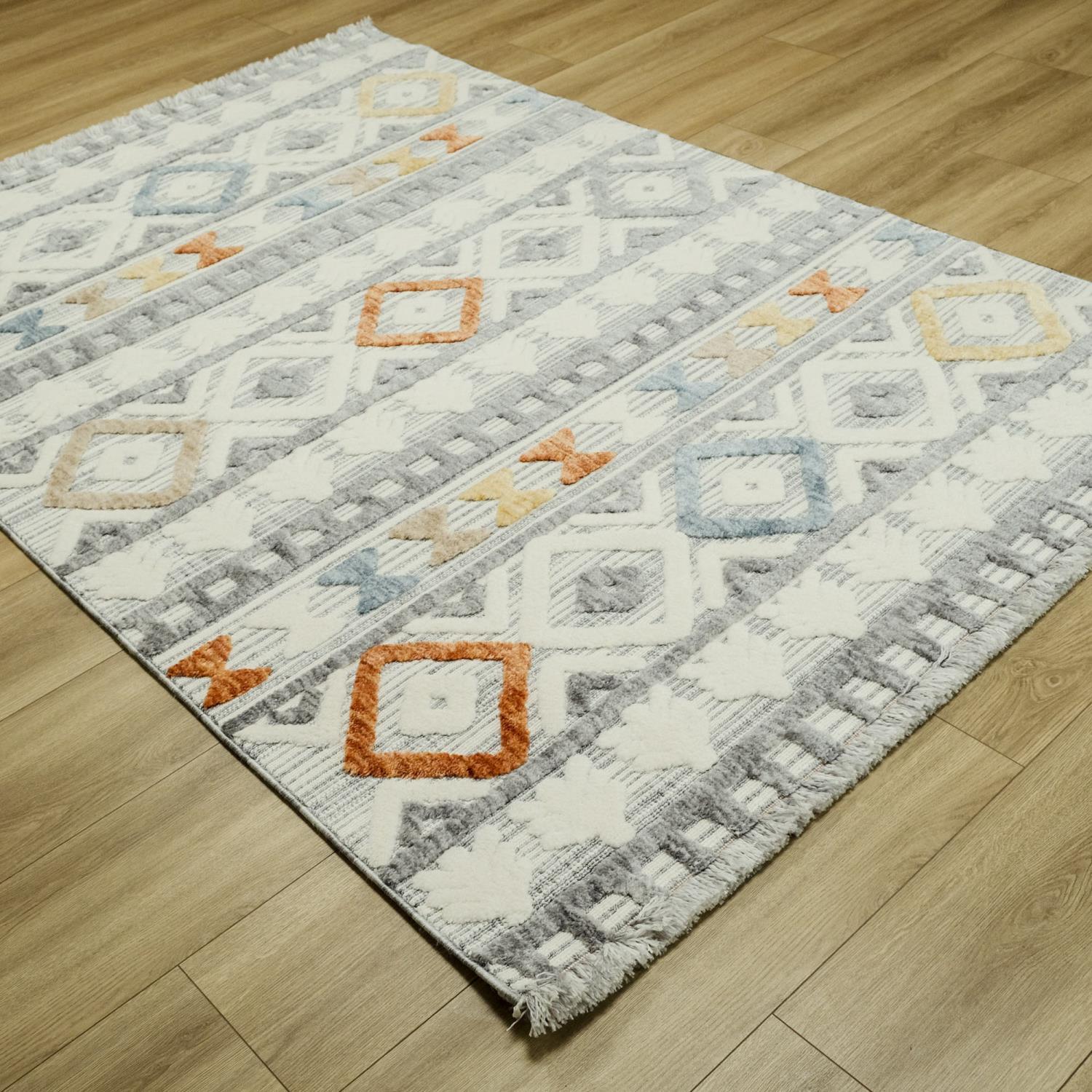 Scandinavian Patterned Machine Woven Carpet