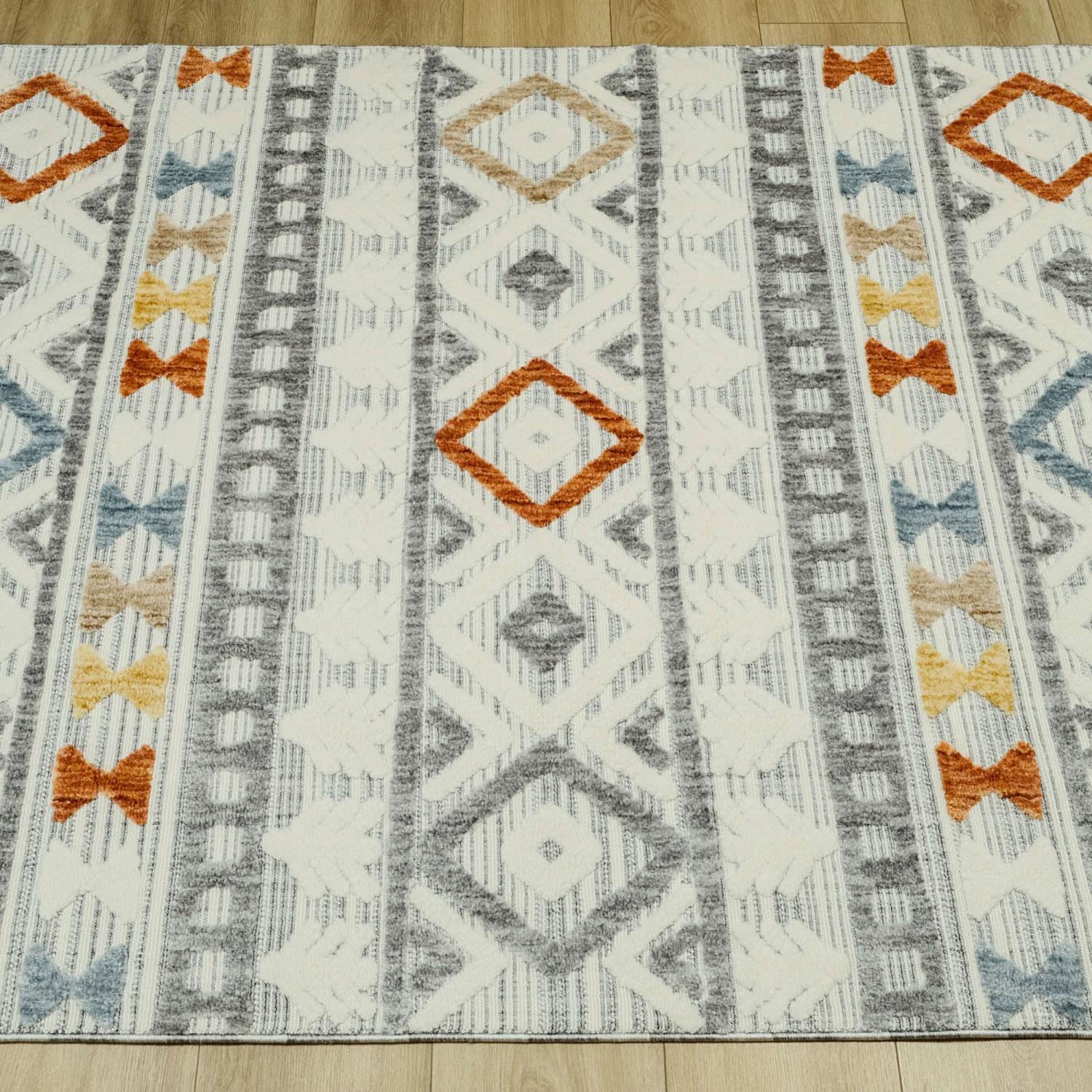 Scandinavian Patterned Machine Woven Carpet