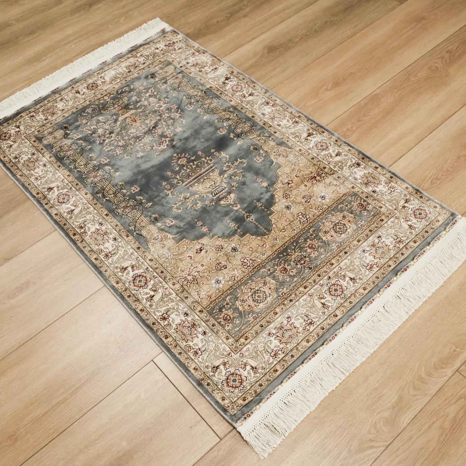 Mihrap Tasarım Gri Halı Seccade