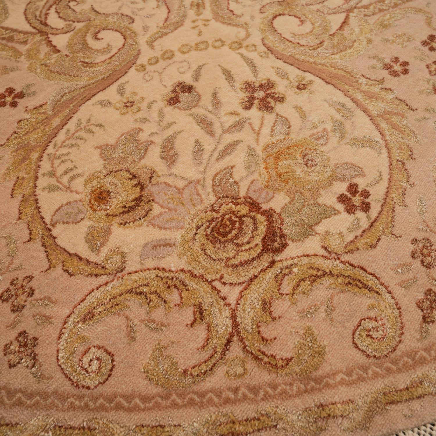 Pera Series Handwoven Floral Patterned Cream Silk Round Rug
