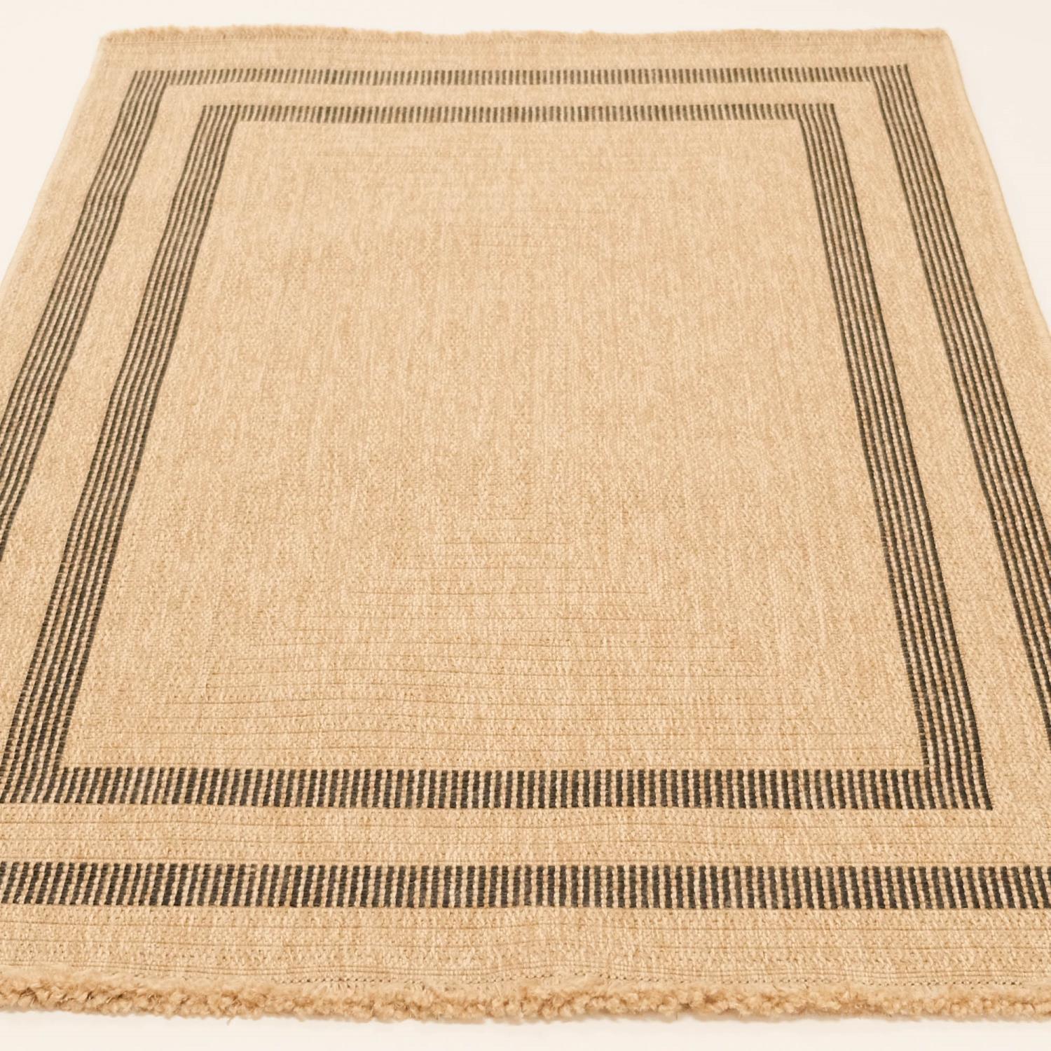 Plain Patterned Machine Woven Carpet