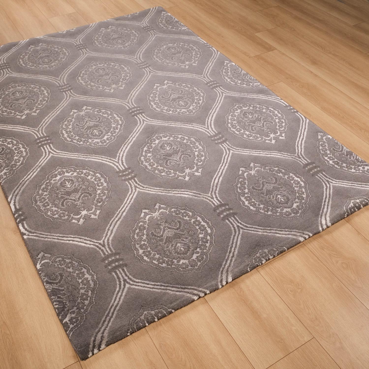 Damask Desenli Makine Dokuma Halı