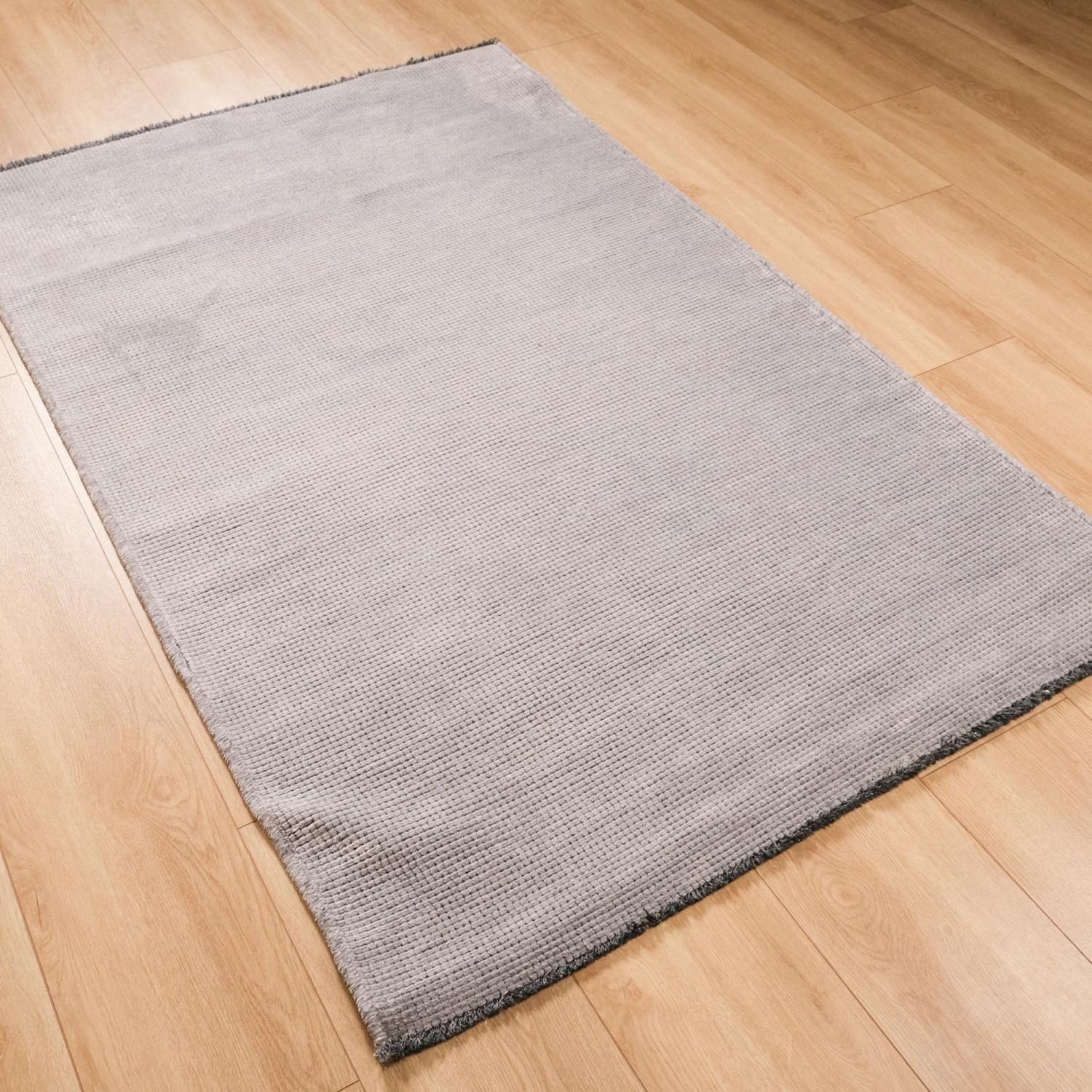 Eko Halı Capri Sade Desenli Makine Dokuma Halı