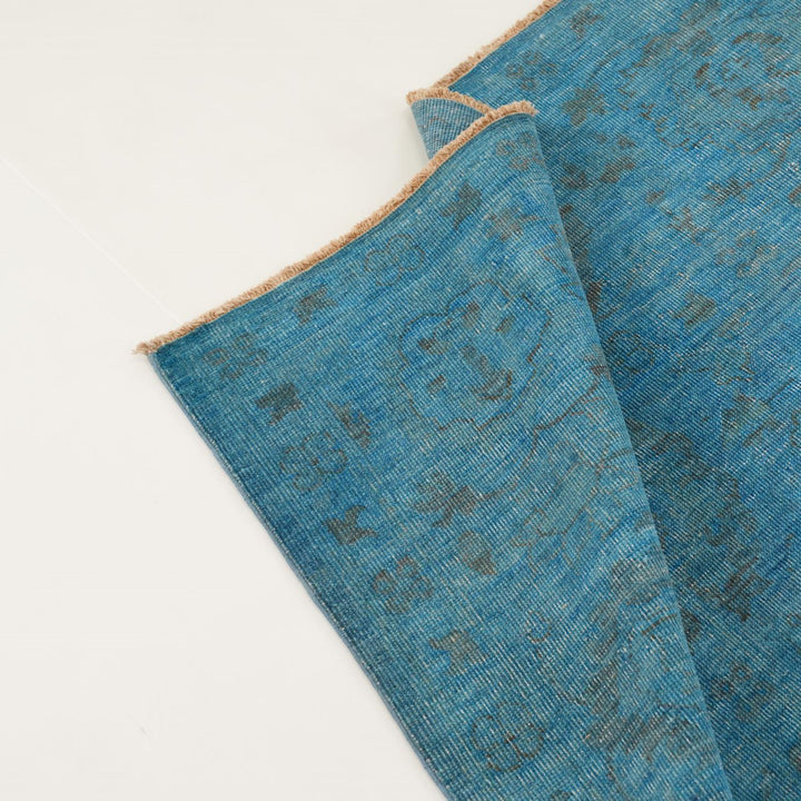 What Is a Vintage Rug? What Are Its Features?