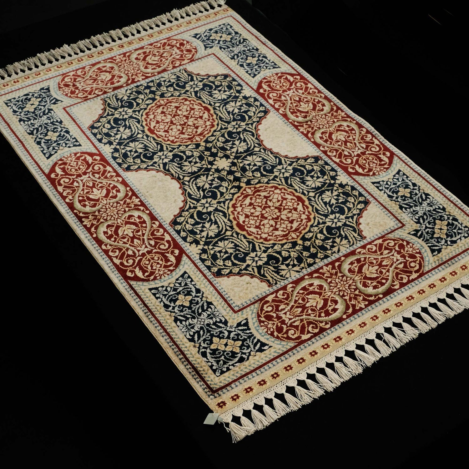 Anadolu Desenli El Dokuma Lacivert İpek Klasik Halı, 82x119 cm — Halıcızade