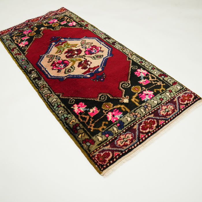 Anadolu Desenli Kırşehir Köy Dokuma Kırmızı Yün Halı Yastık, 53x117 – 56x119 cm — Halıcızade