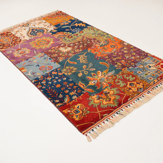 Anadolu Şal Serisi El Dokuma Patchwork Desenli Rengarenk Yün Halı, 123x209 cm — Halıcızade