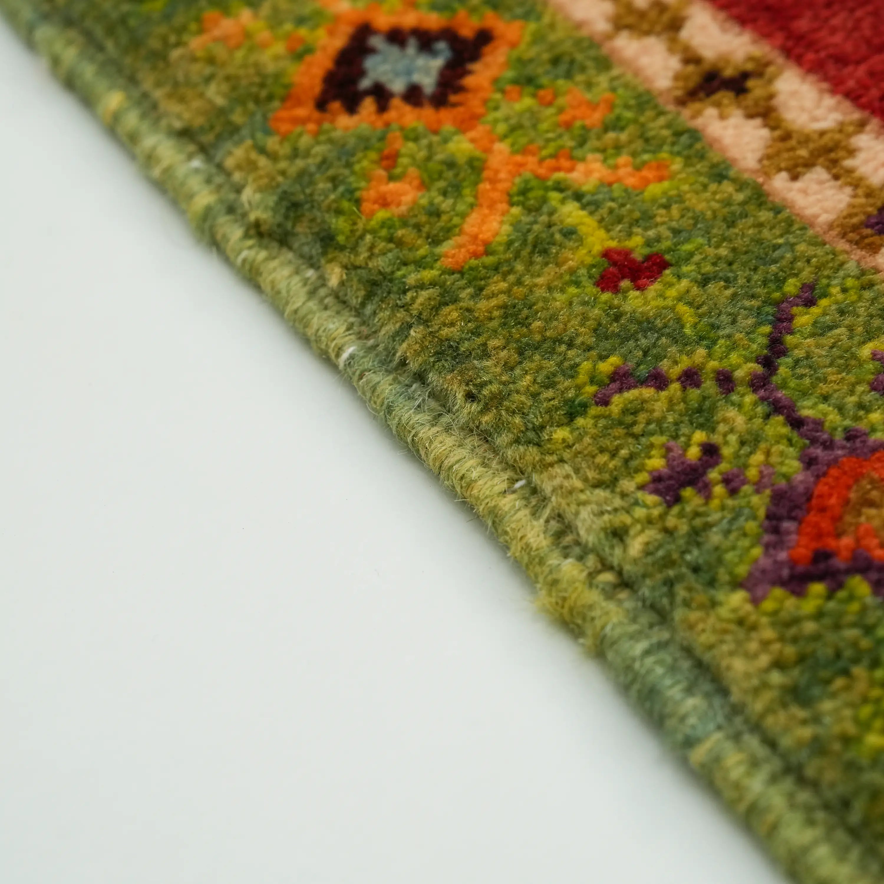 Anadolu Şal Serisi El Dokuma Rengarenk Sivas Zara Desenli Yün Halı