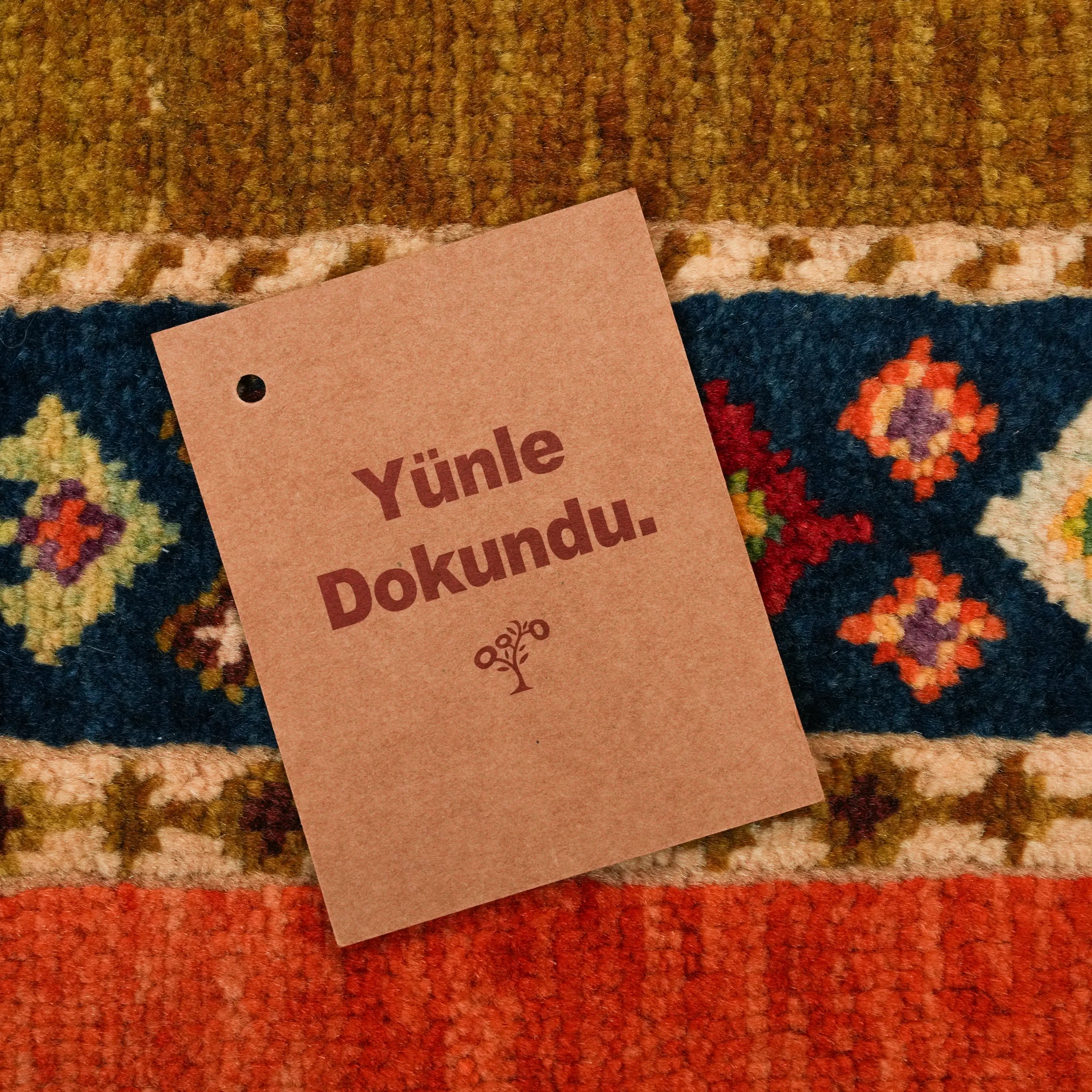 Anadolu Şal Series Wool Handwoven Sivas Zara Patterned Rug