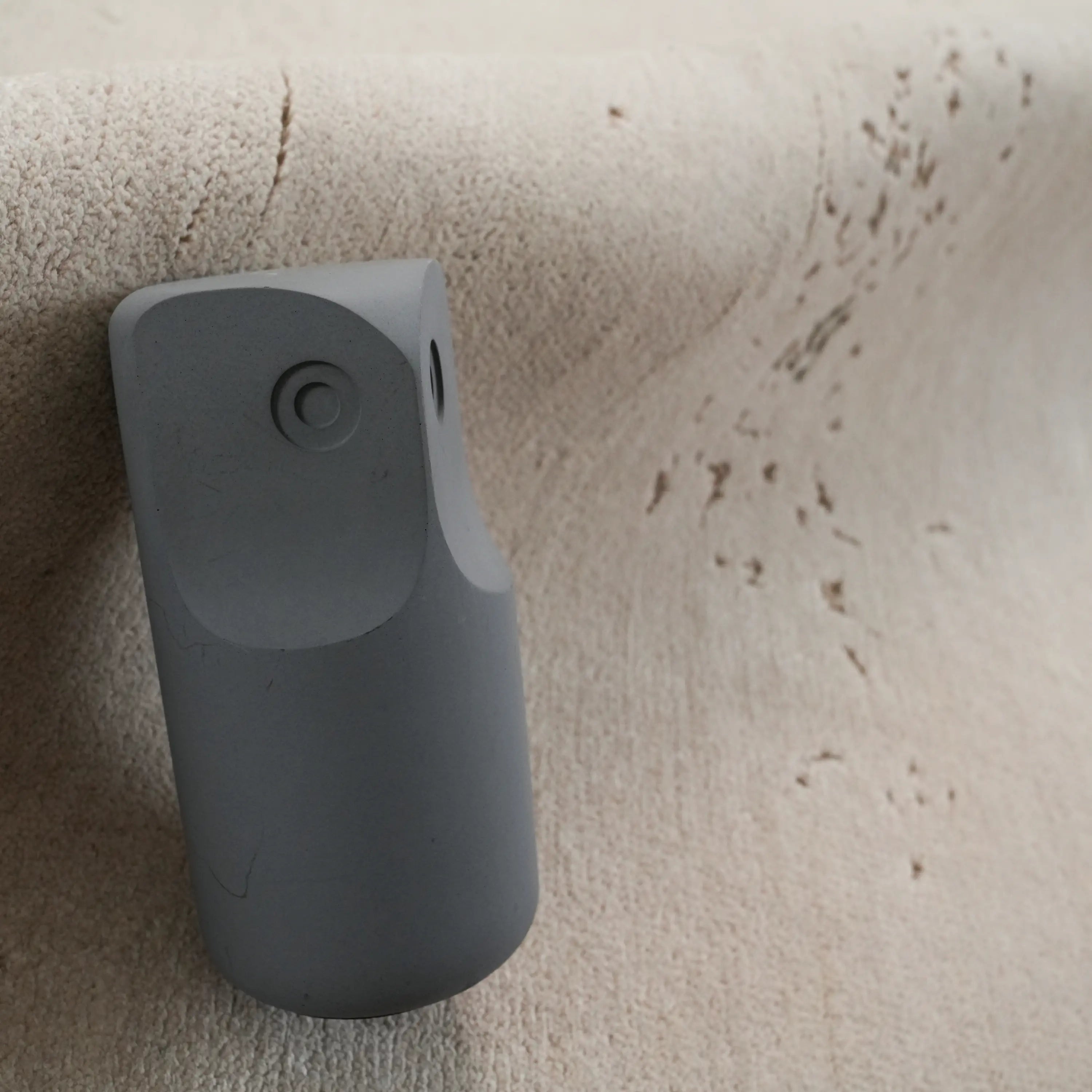 Aren Series Handwoven Plain Pattern Wool Gray Rug