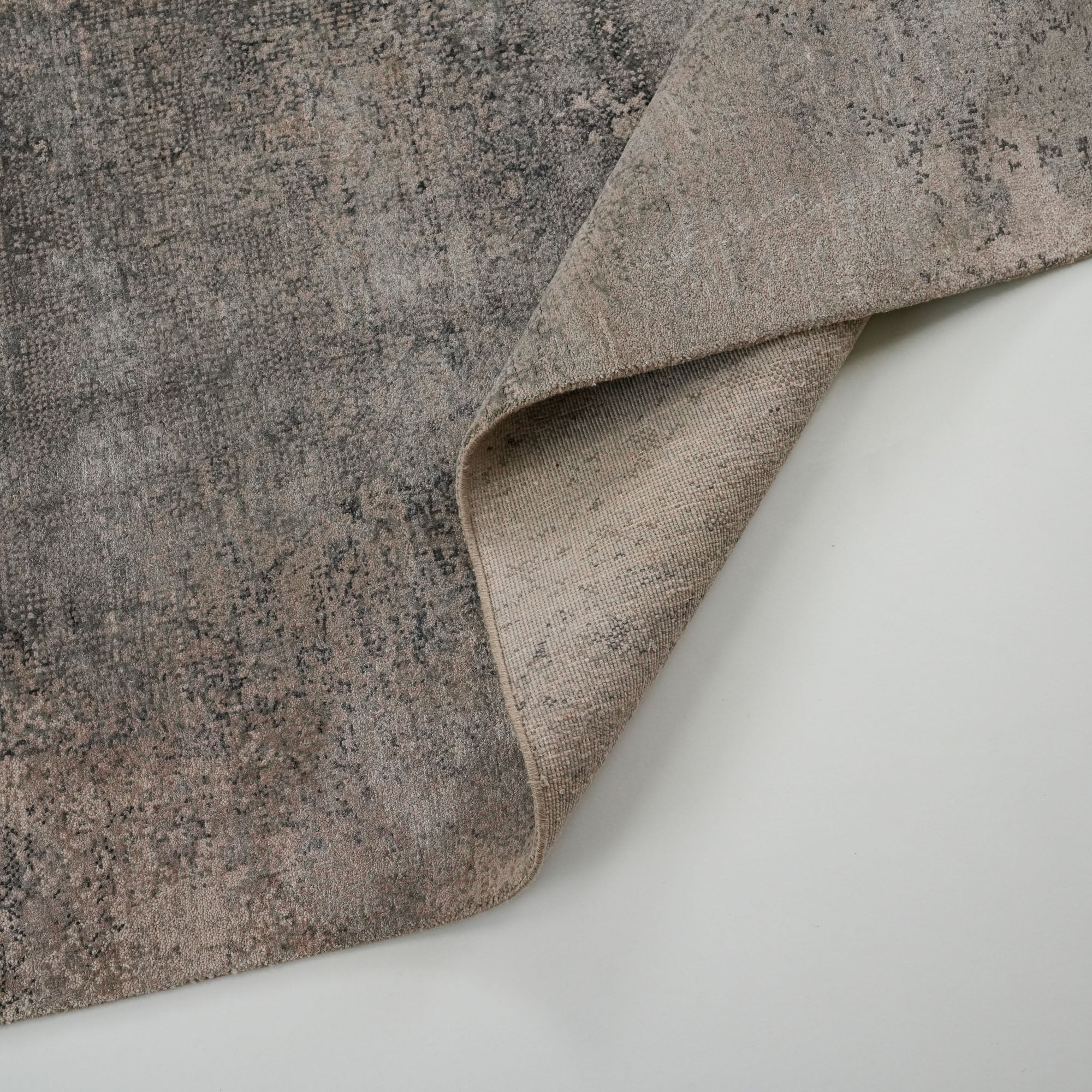 Aren Series Handwoven Abstract Patterned Gray Rug