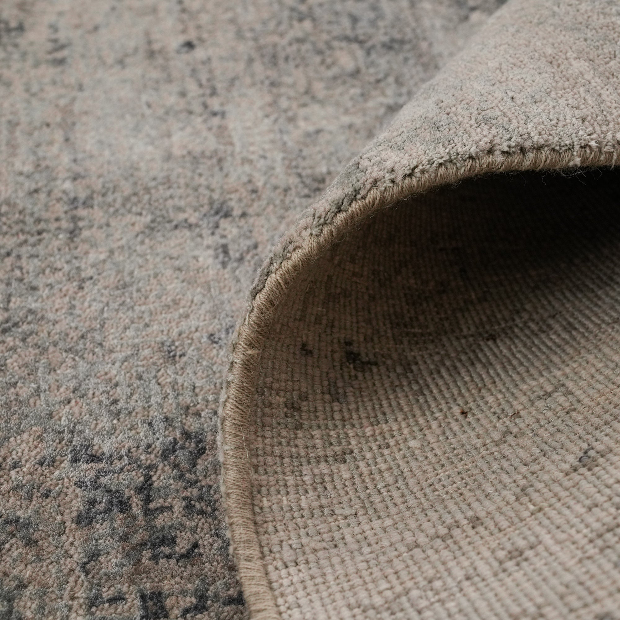 Aren Series Handwoven Abstract Patterned Gray Rug