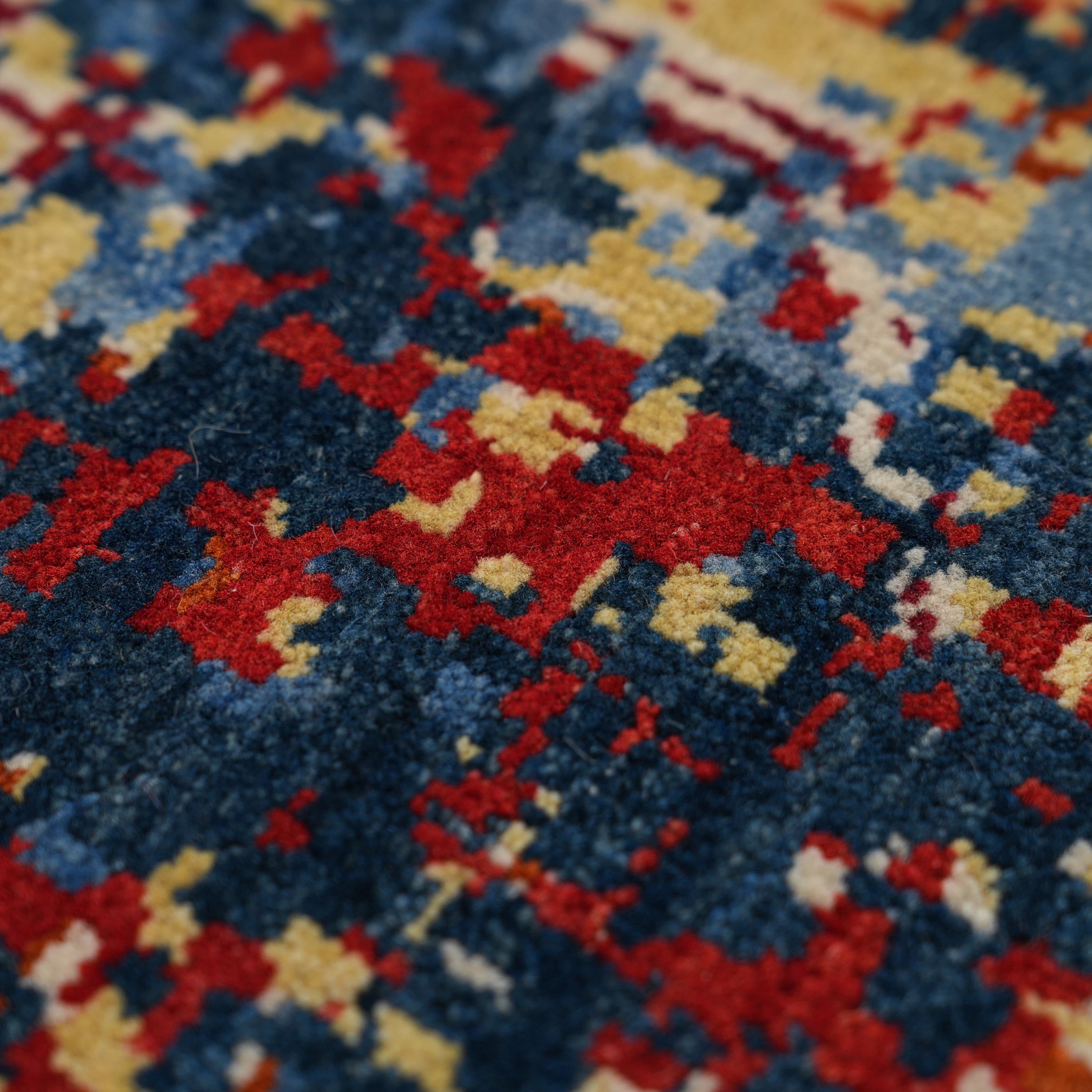 Aren Serisi El Dokuma Soyut Desenli Rengarenk Yün Halı