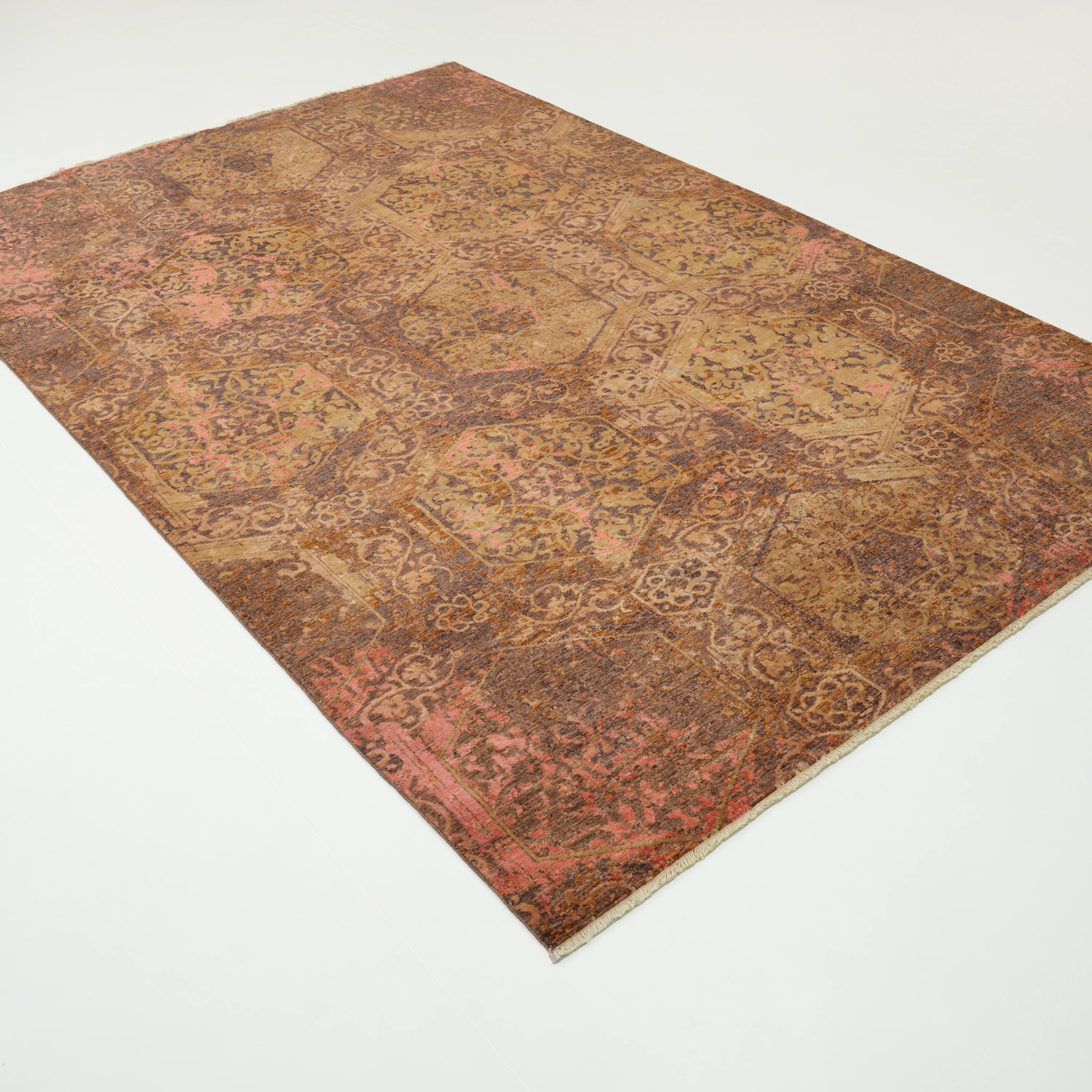 Ayan Serisi El Dokuma İpekli Vintage Desenli Kahverengi Halı