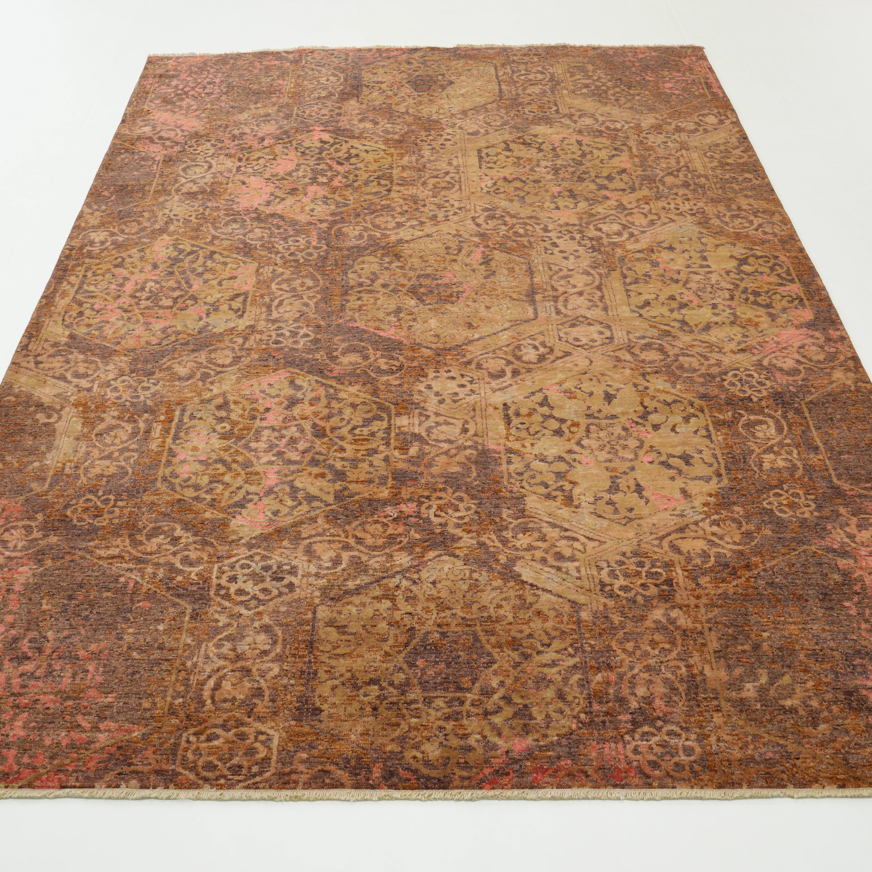 Ayan Serisi El Dokuma İpekli Vintage Desenli Kahverengi Halı