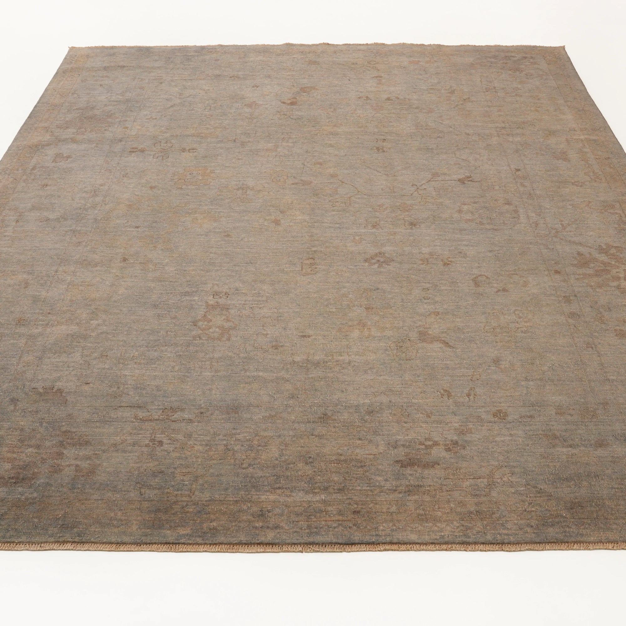 Ayan Serisi El Dokuma Vintage Desenli Gri Yün Halı — 243x298 cm