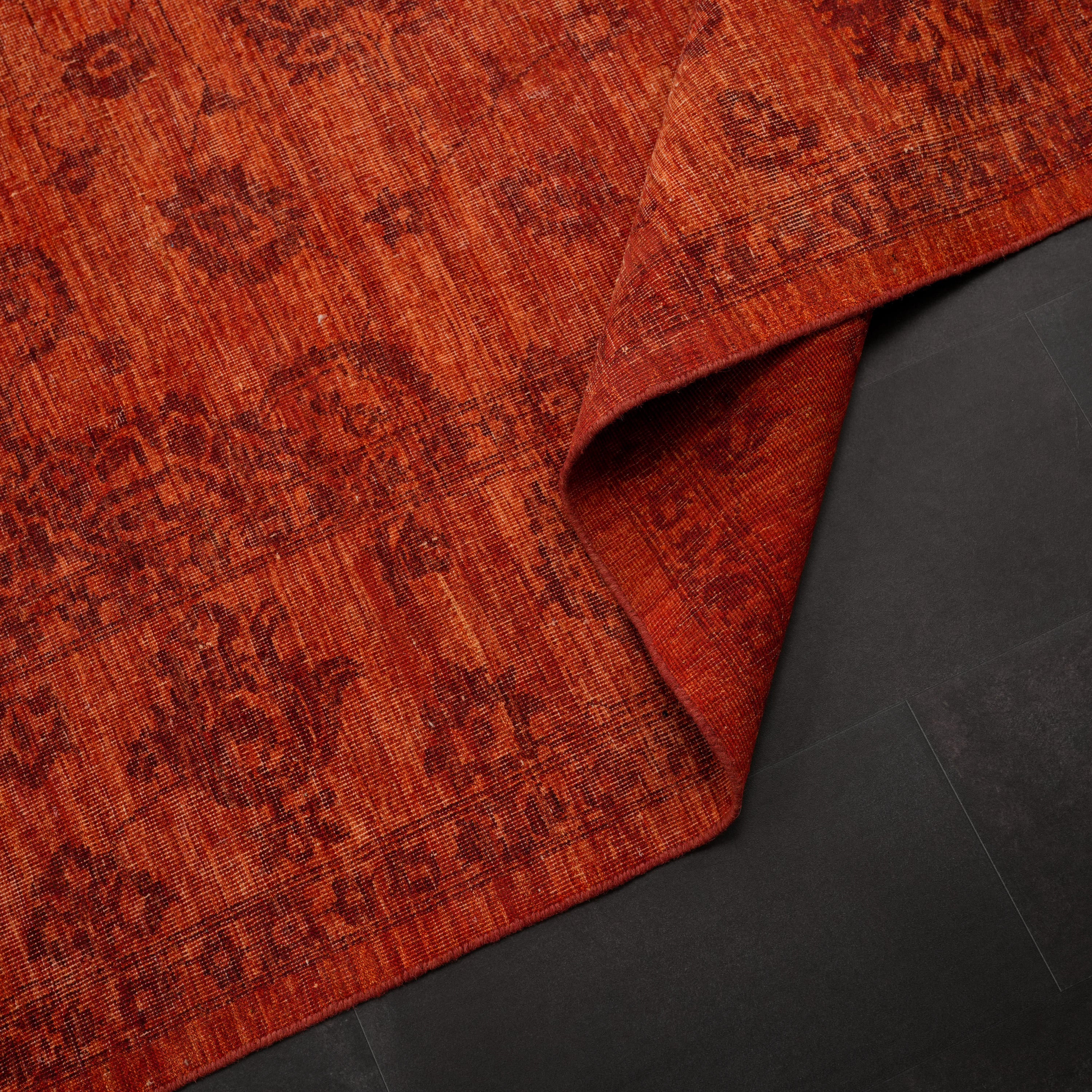 Ayan Serisi El Dokuma Vintage Desenli Yün Kırmızı Halı